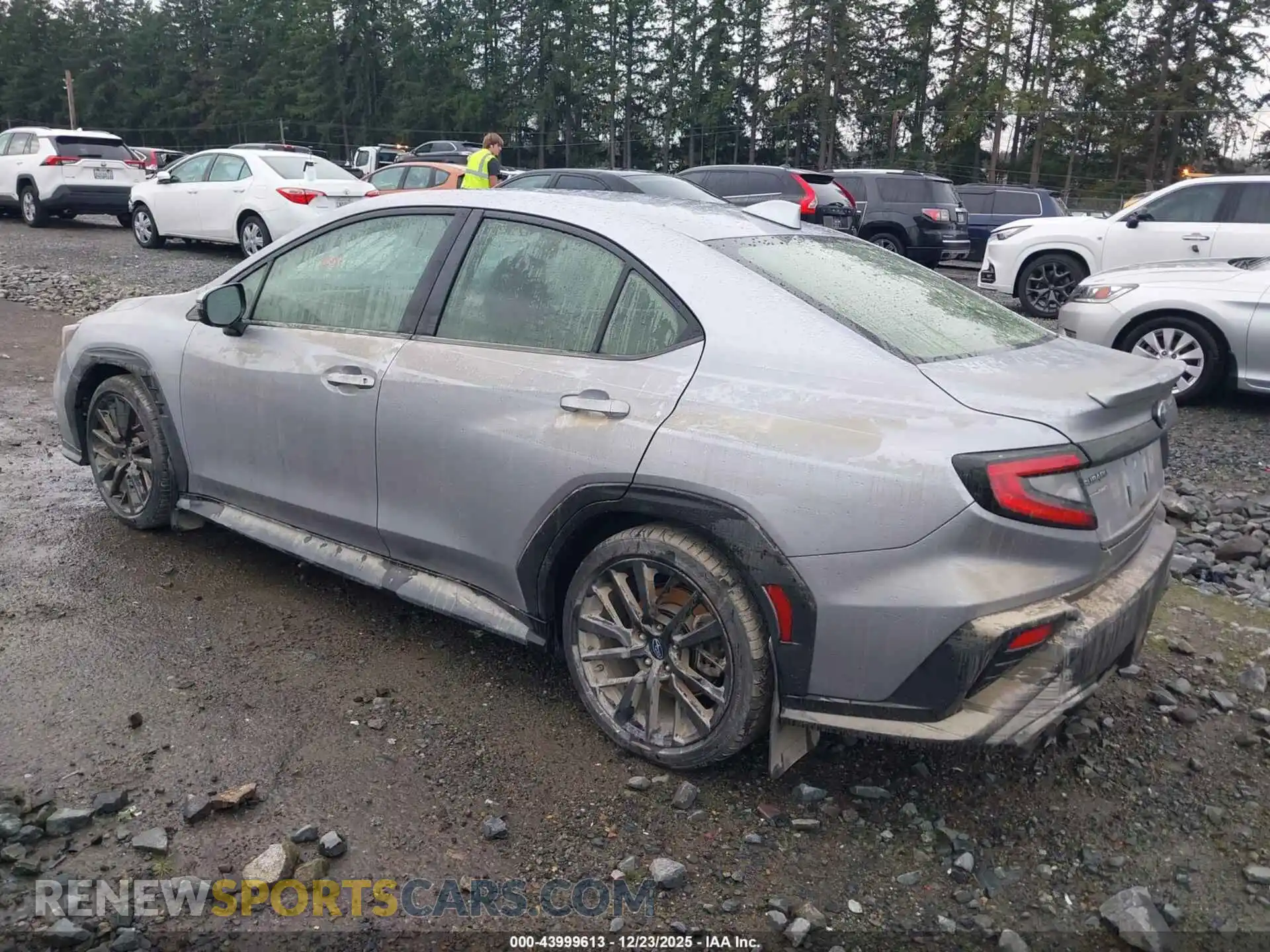 3 Фотография поврежденного автомобиля JF1VBAL60N9033630 SUBARU WRX 2022