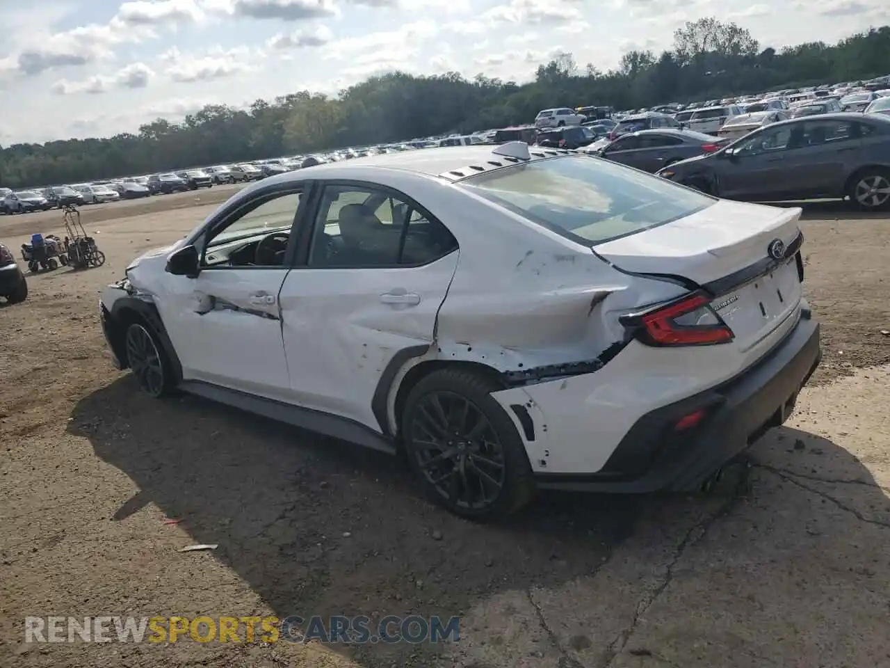 2 fotografías del automóvil dañado JF1VBAH66R9813162 SUBARU WRX 2024