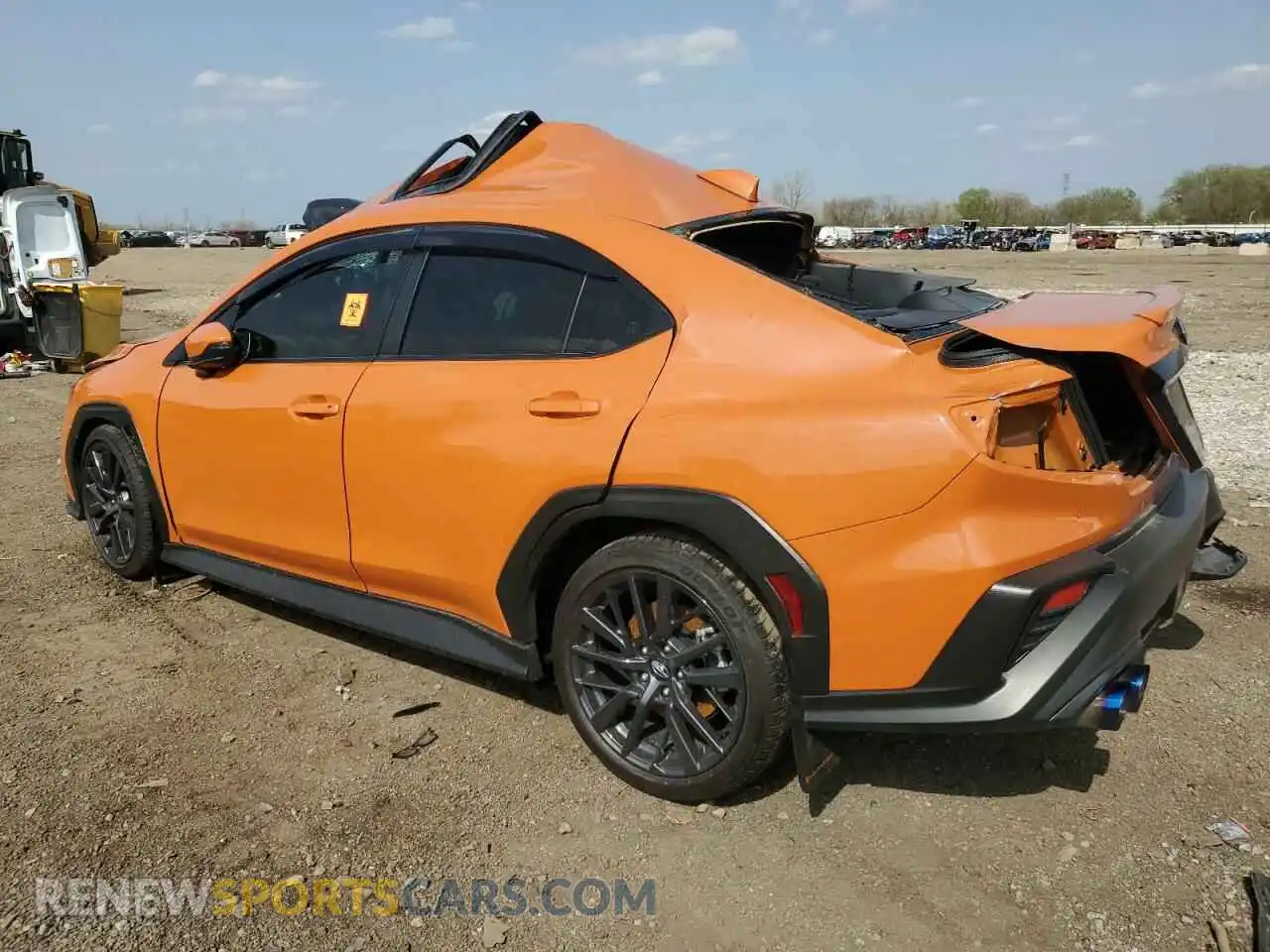 2 fotografías del automóvil dañado JF1VBAN6XR8802742 SUBARU WRX 2024