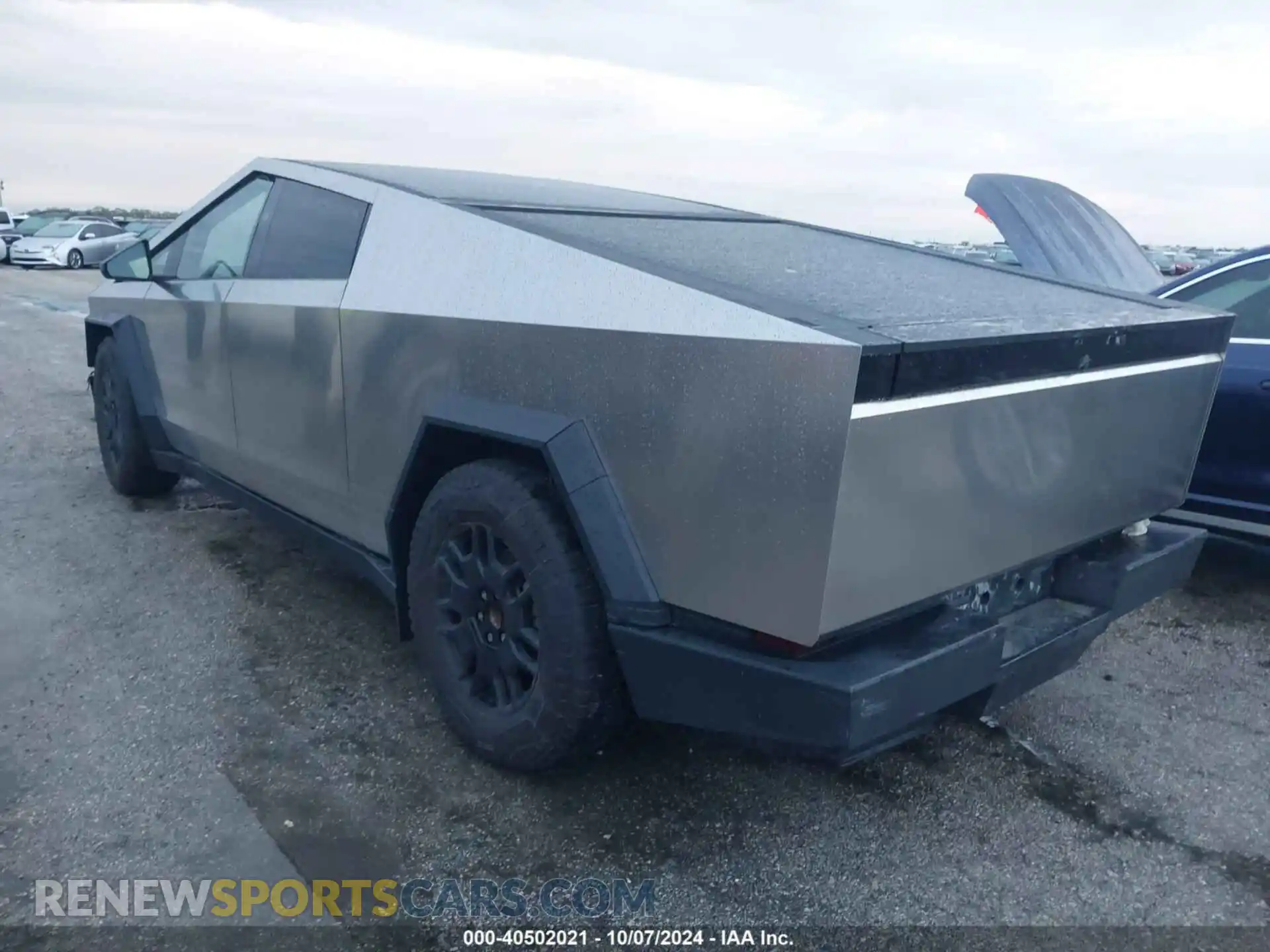 3 Photograph of a damaged car 7G2CEHED2RA006142 TESLA CYBERTRUCK 2024