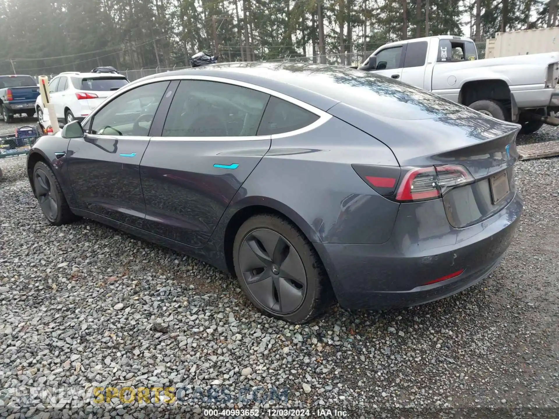 3 Photograph of a damaged car 5YJ3E1EA0KF312510 TESLA MODEL 3 2019