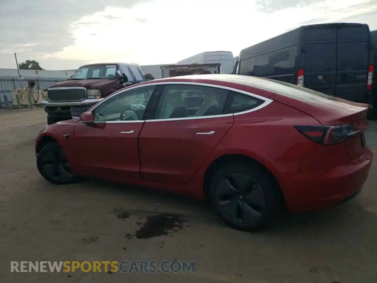 2 fotografías del automóvil dañado 5YJ3E1EA0KF445168 TESLA MODEL 3 2019