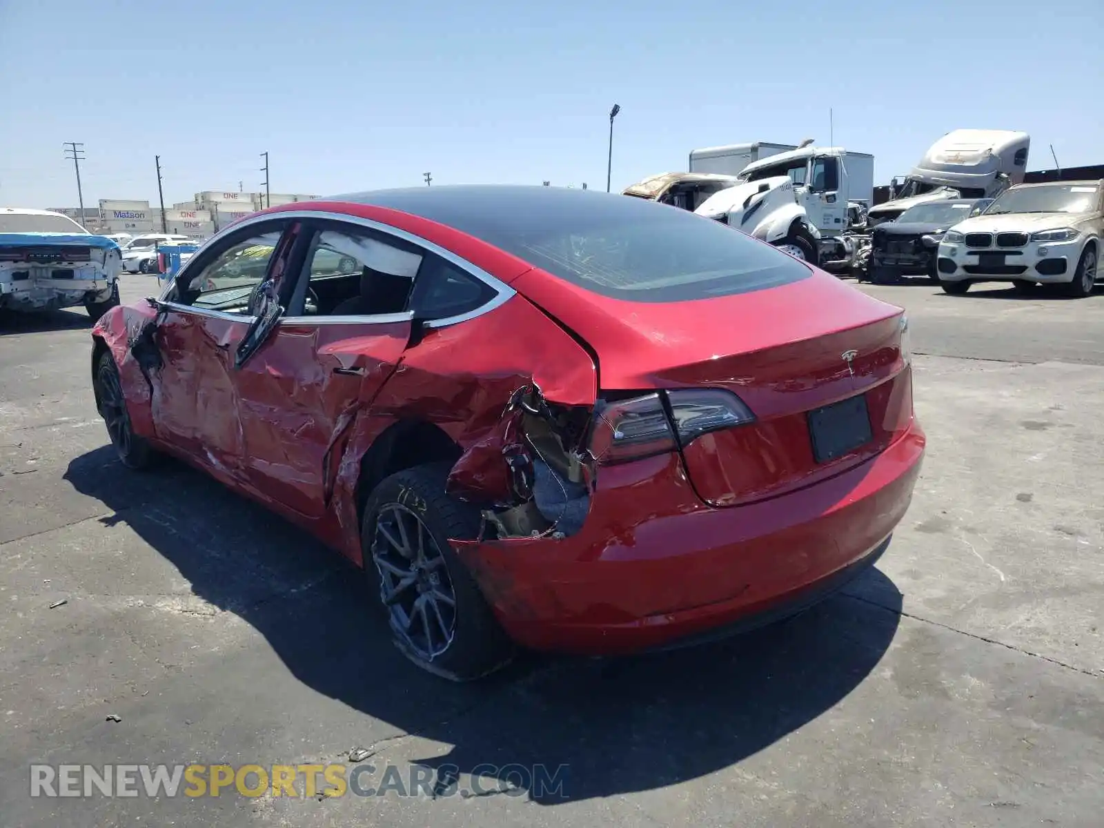 3 fotografías del automóvil dañado 5YJ3E1EA0KF484309 TESLA MODEL 3 2019