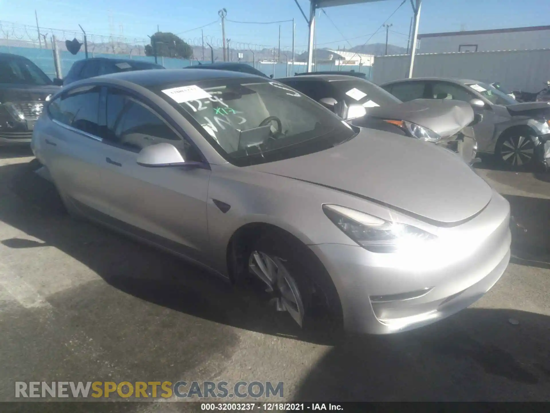 1 Photograph of a damaged car 5YJ3E1EA0KF486898 TESLA MODEL 3 2019