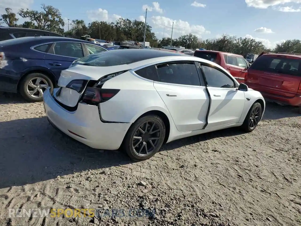 3 Photograph of a damaged car 5YJ3E1EA1KF417797 TESLA MODEL 3 2019