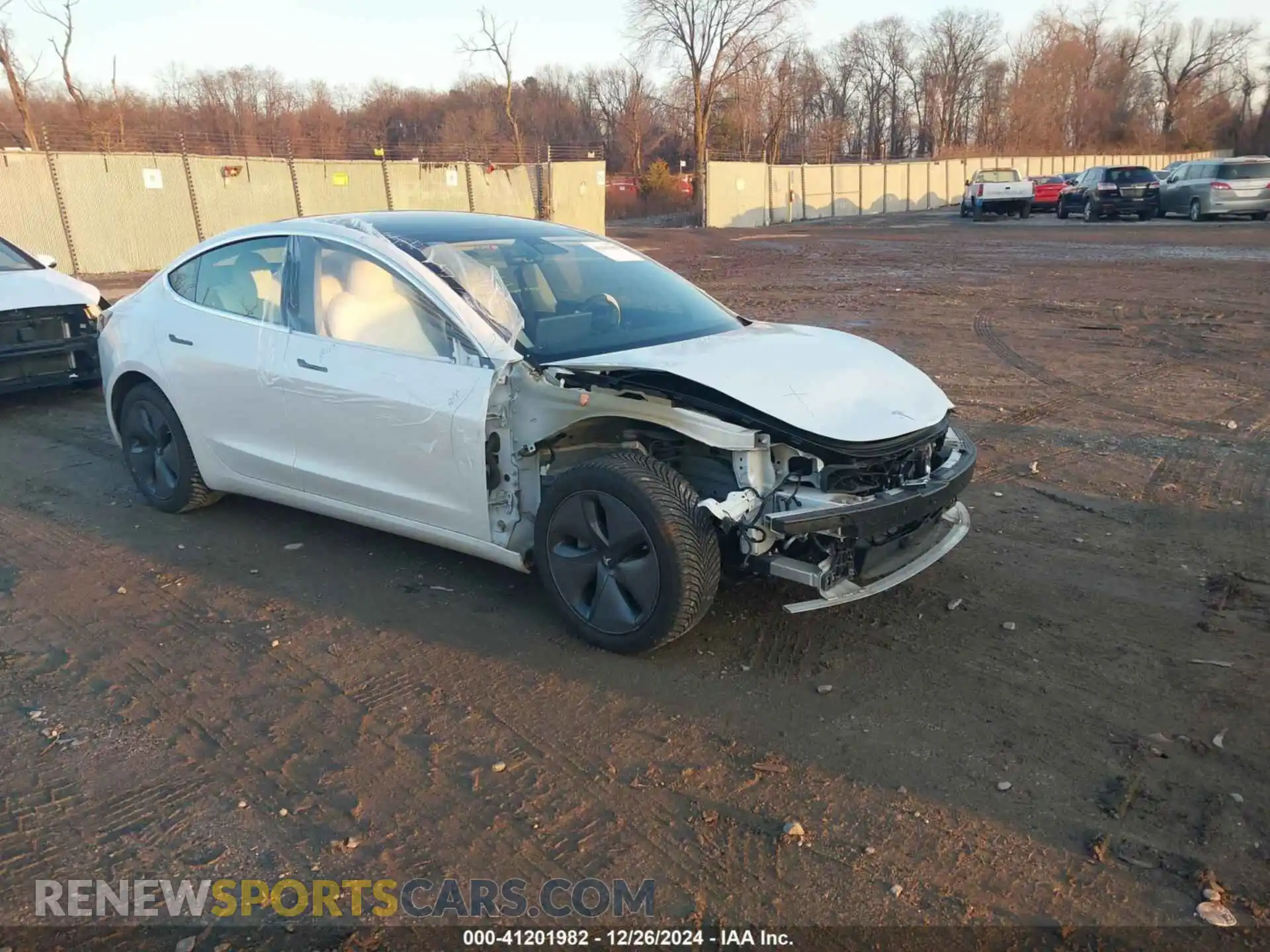 1 Photograph of a damaged car 5YJ3E1EA1KF509444 TESLA MODEL 3 2019