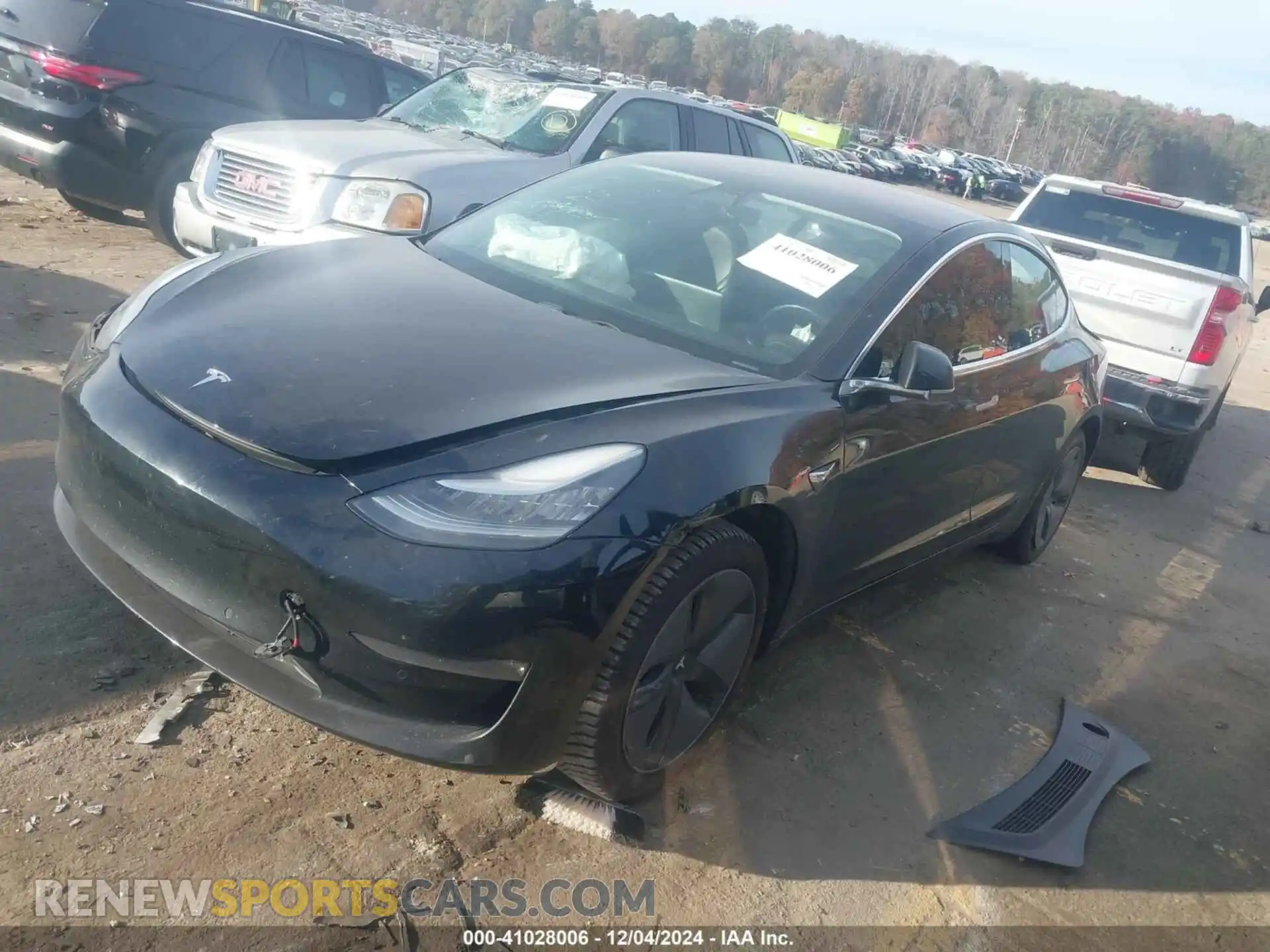 2 Photograph of a damaged car 5YJ3E1EA2KF305722 TESLA MODEL 3 2019