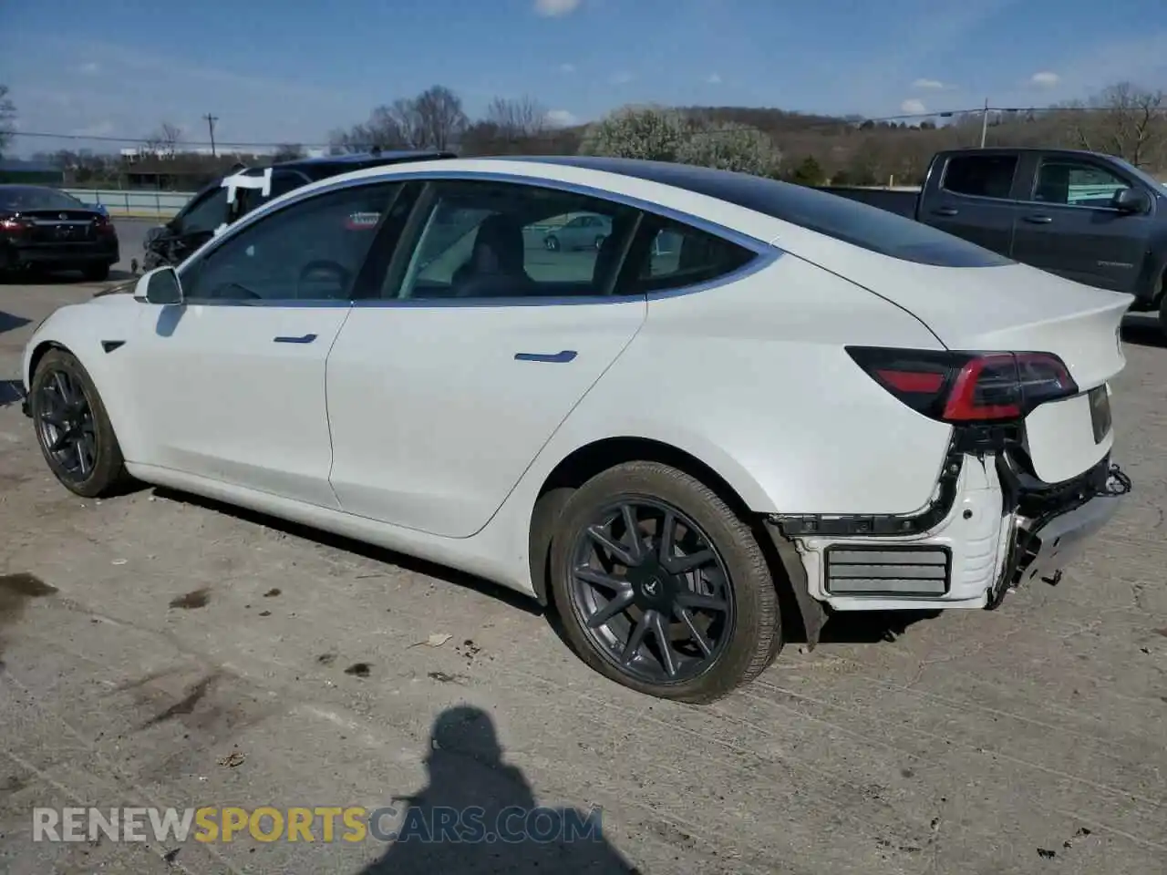 2 Photograph of a damaged car 5YJ3E1EA3KF483784 TESLA MODEL 3 2019