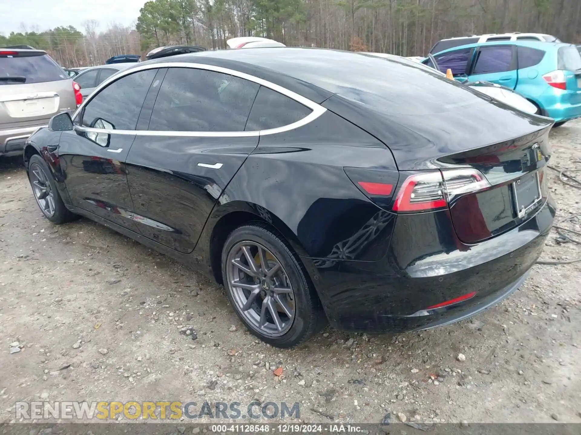 3 Photograph of a damaged car 5YJ3E1EA4KF304345 TESLA MODEL 3 2019