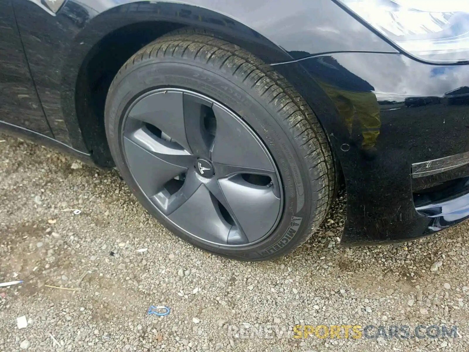9 Photograph of a damaged car 5YJ3E1EA4KF312008 TESLA MODEL 3 2019