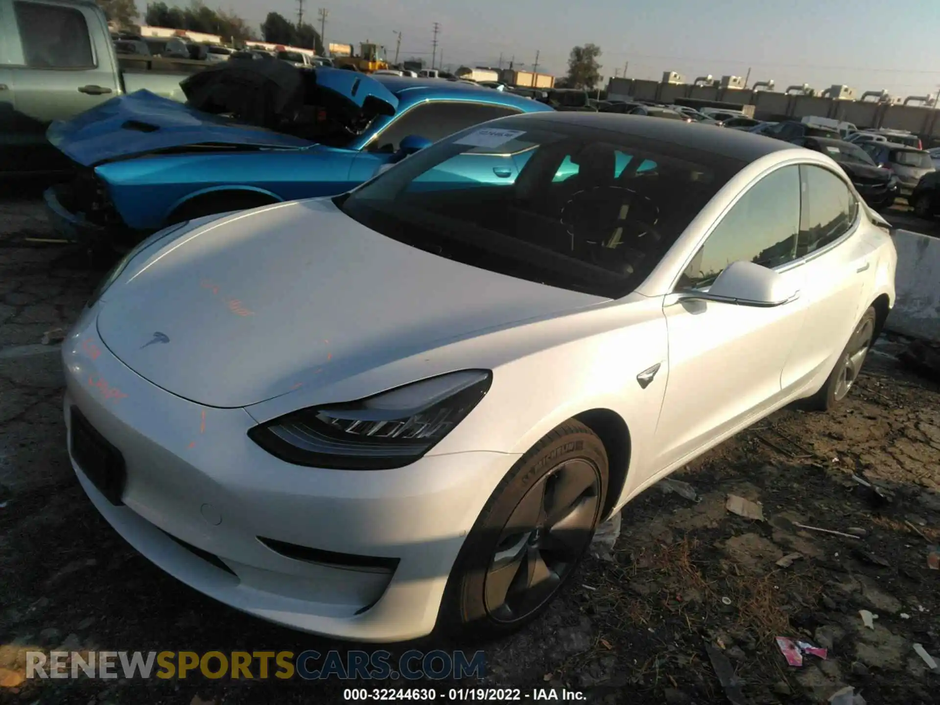 2 Photograph of a damaged car 5YJ3E1EA4KF485897 TESLA MODEL 3 2019