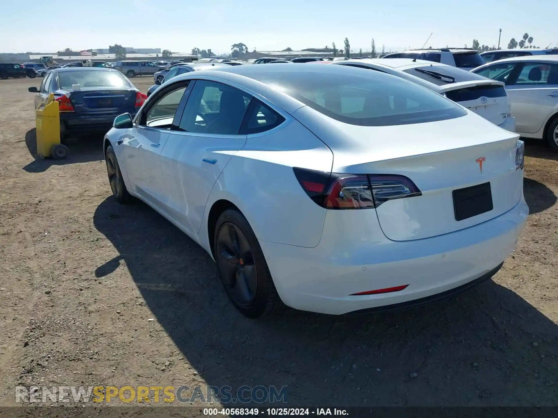 3 fotografías del automóvil dañado 5YJ3E1EA5KF314088 TESLA MODEL 3 2019