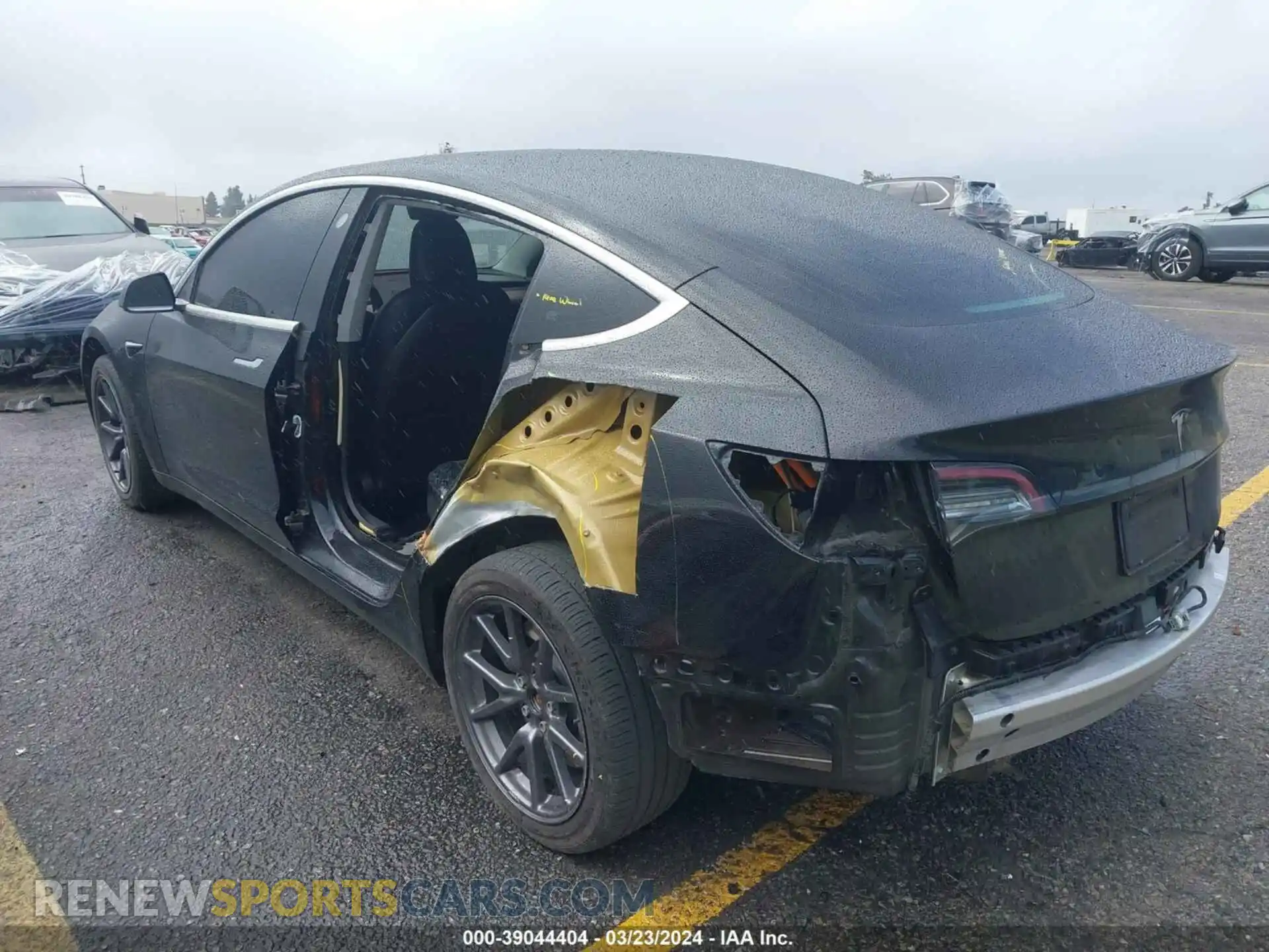 3 Photograph of a damaged car 5YJ3E1EA5KF399353 TESLA MODEL 3 2019