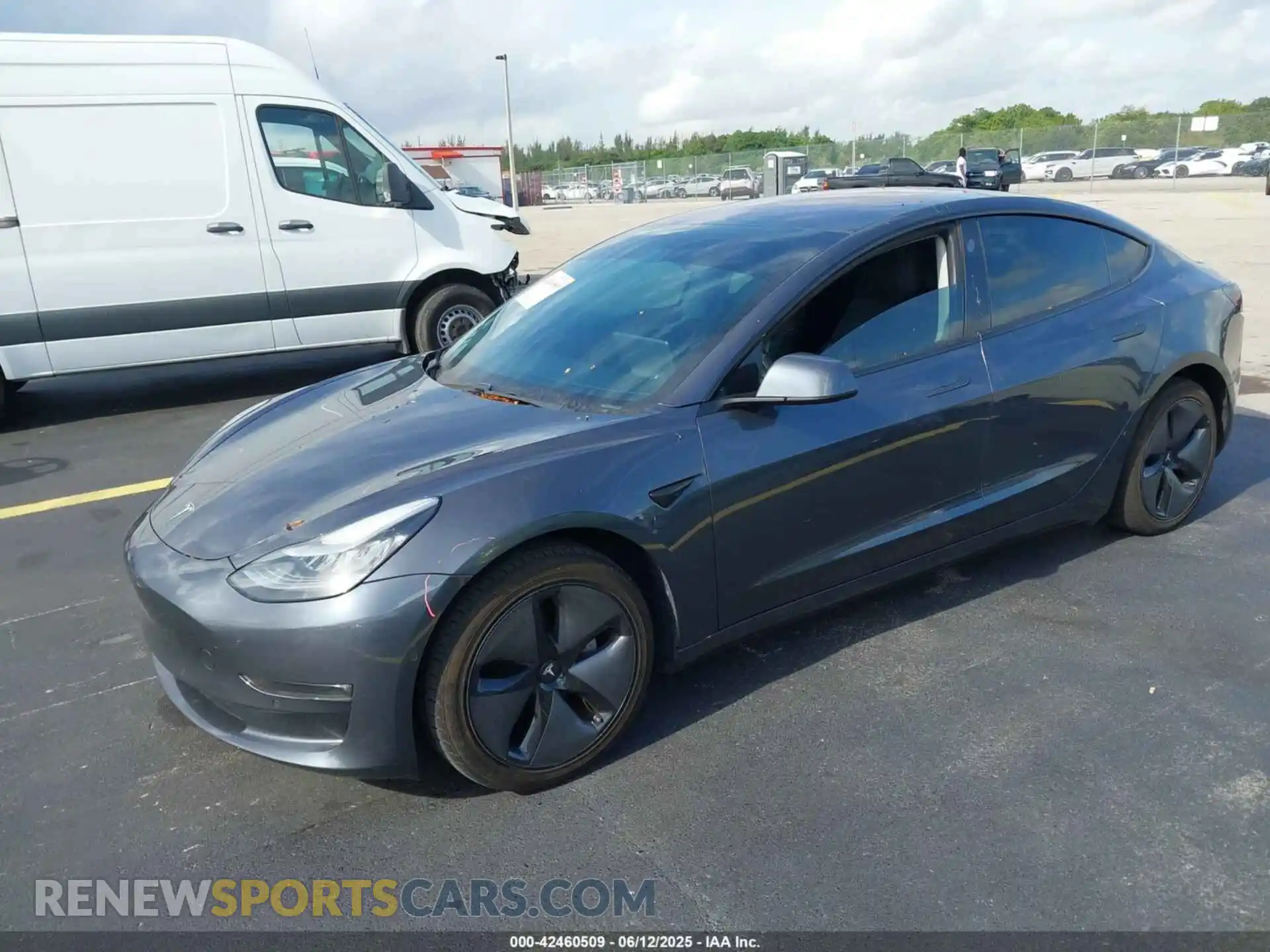 2 fotografías del automóvil dañado 5YJ3E1EA7KF298301 TESLA MODEL 3 2019