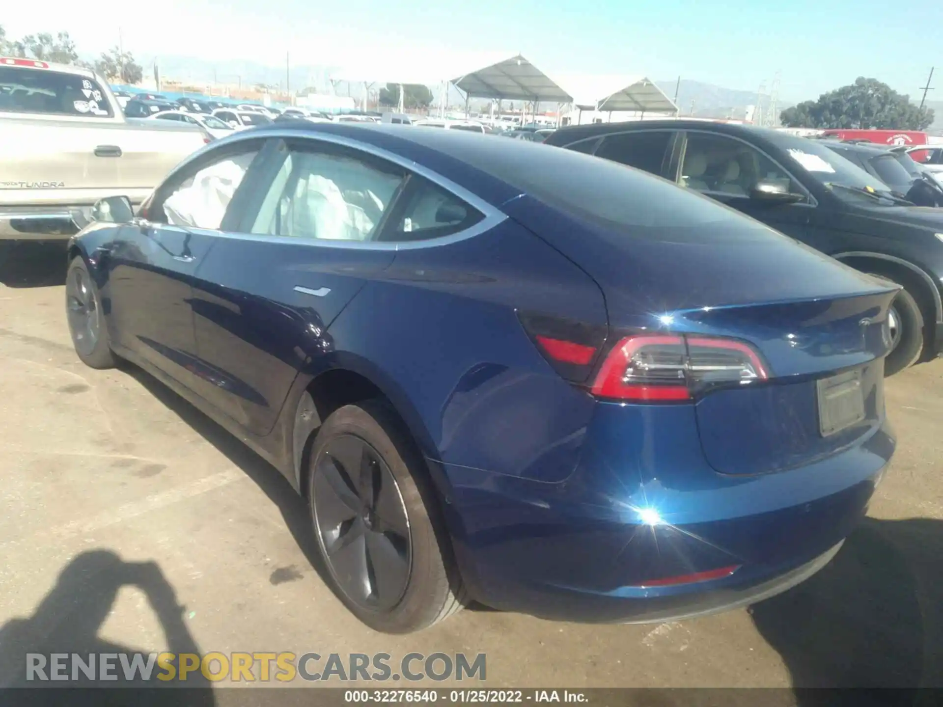 3 Photograph of a damaged car 5YJ3E1EA7KF301973 TESLA MODEL 3 2019