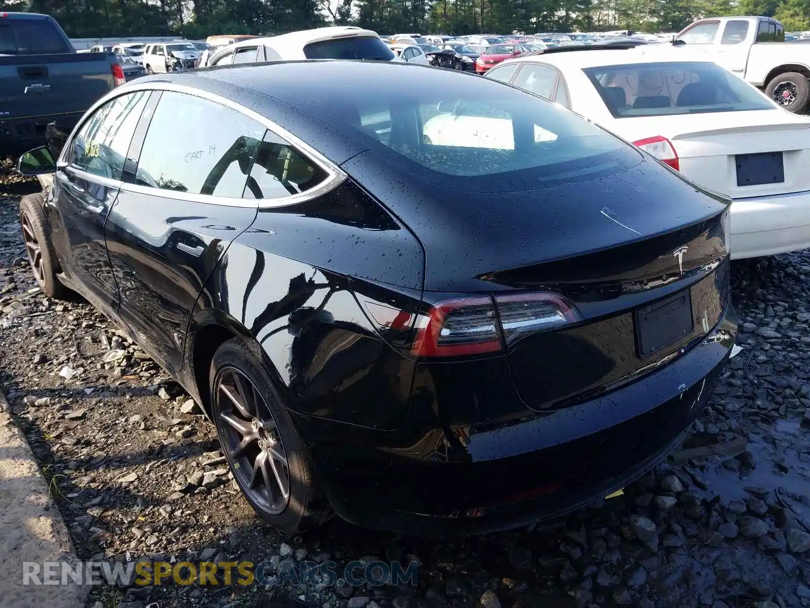3 Photograph of a damaged car 5YJ3E1EA7KF304744 TESLA MODEL 3 2019