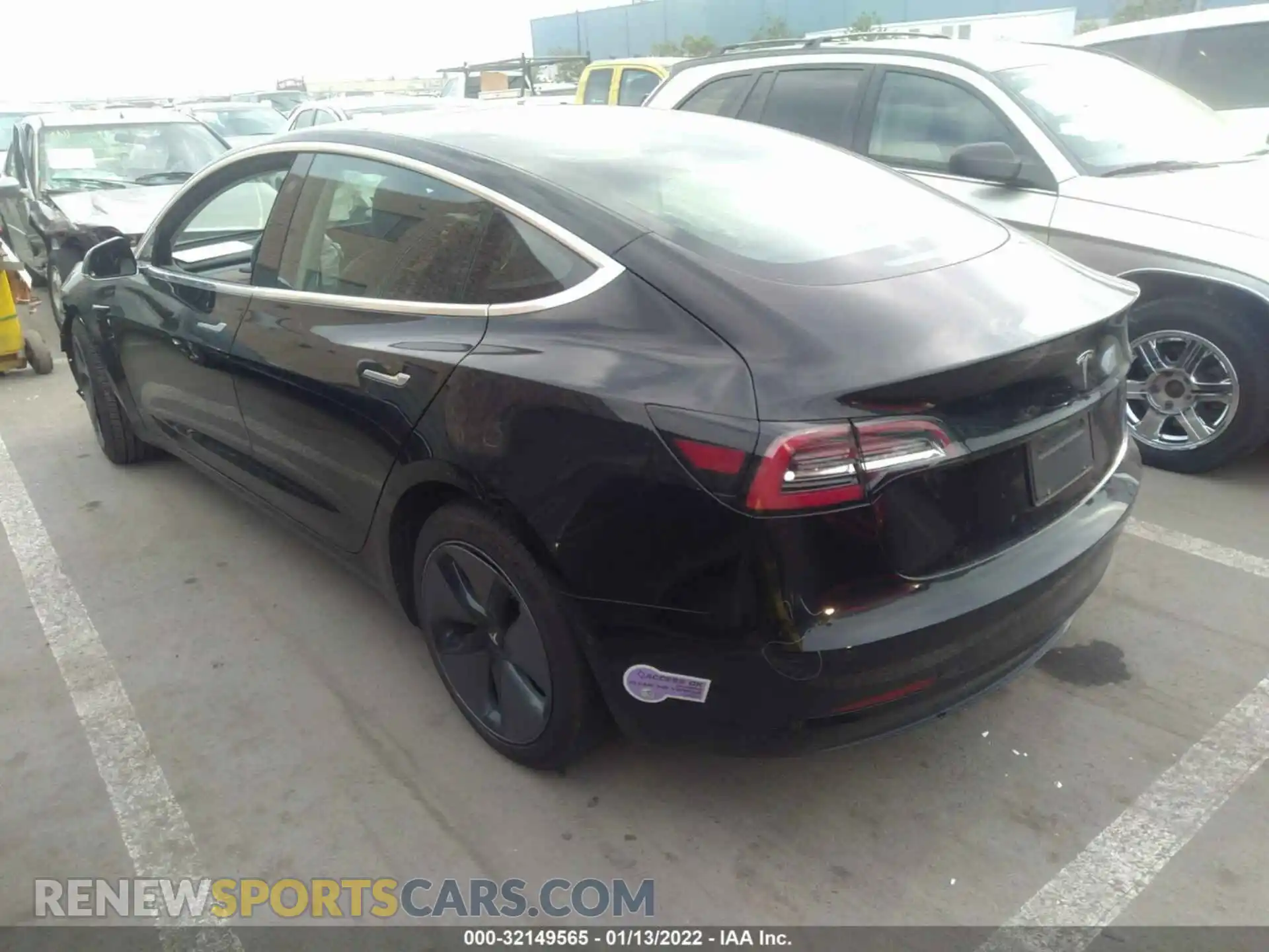 3 Photograph of a damaged car 5YJ3E1EA7KF313377 TESLA MODEL 3 2019