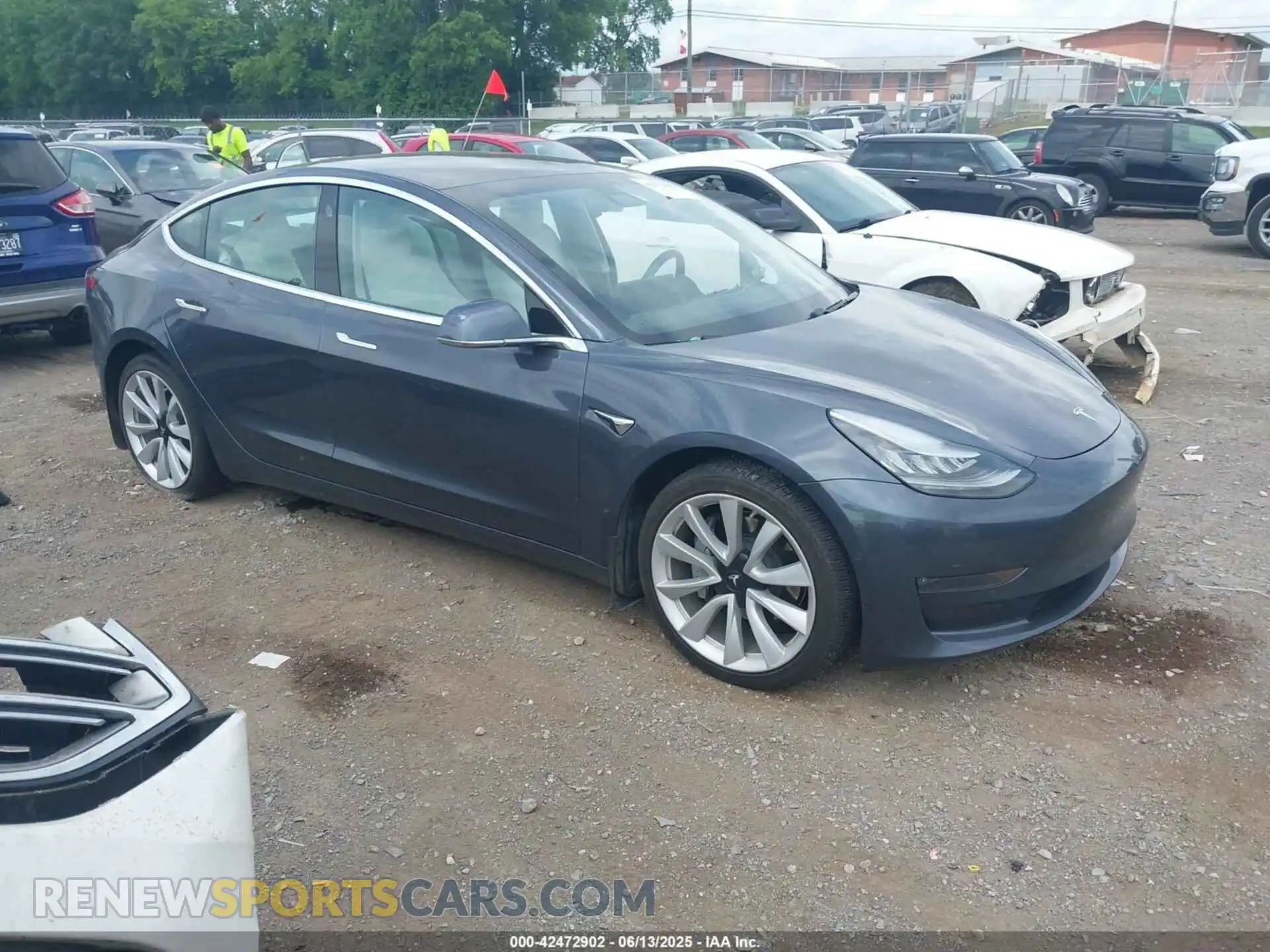 1 Photograph of a damaged car 5YJ3E1EA7KF529830 TESLA MODEL 3 2019