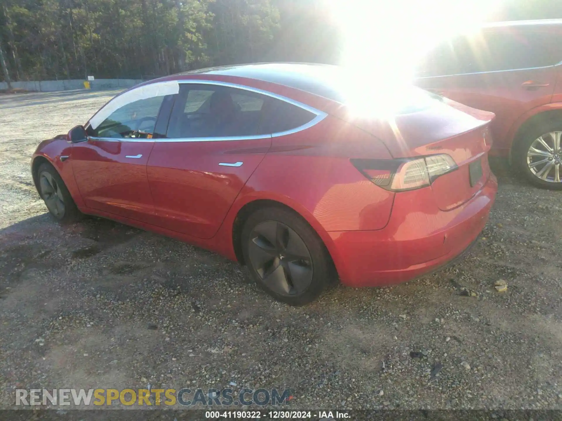 3 Photograph of a damaged car 5YJ3E1EA8KF298906 TESLA MODEL 3 2019