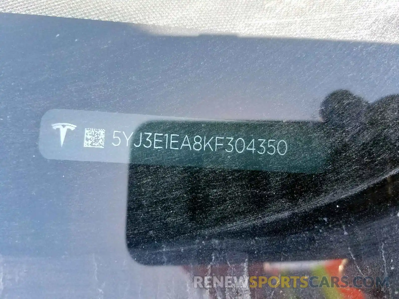 10 Photograph of a damaged car 5YJ3E1EA8KF304350 TESLA MODEL 3 2019