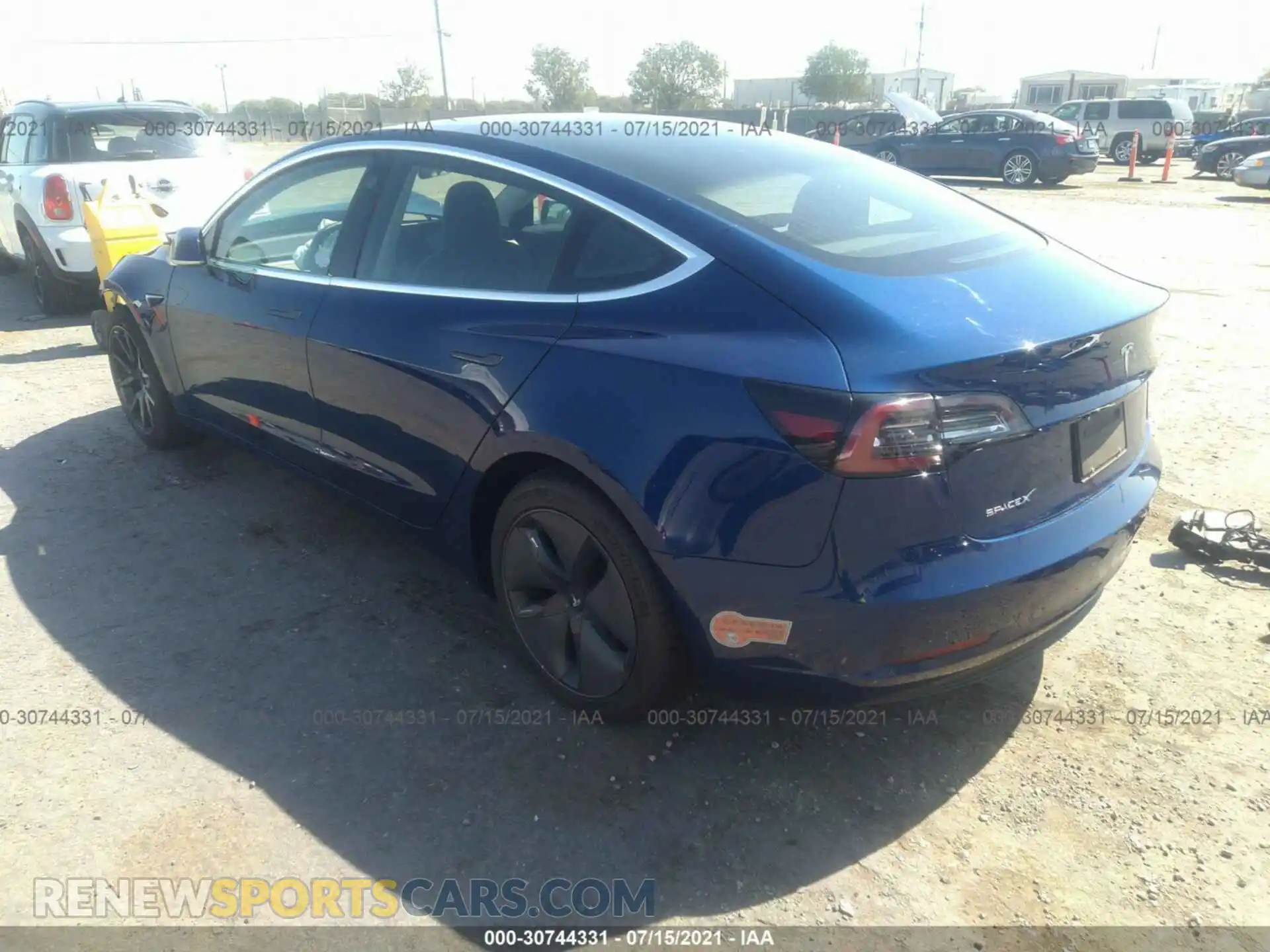 3 fotografías del automóvil dañado 5YJ3E1EA8KF427095 TESLA MODEL 3 2019