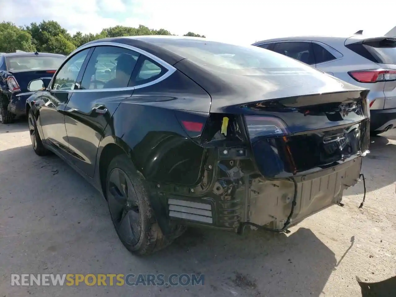3 Photograph of a damaged car 5YJ3E1EA9KF306978 TESLA MODEL 3 2019