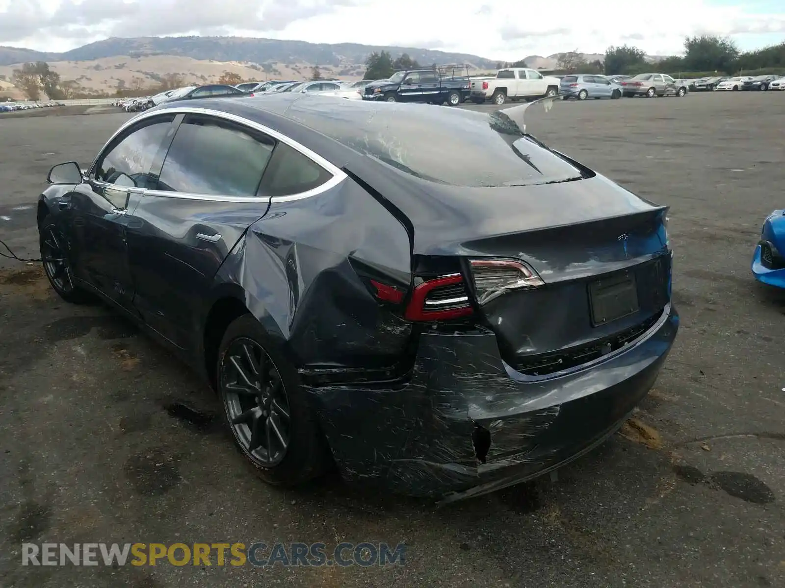 3 Photograph of a damaged car 5YJ3E1EA9KF325546 TESLA MODEL 3 2019