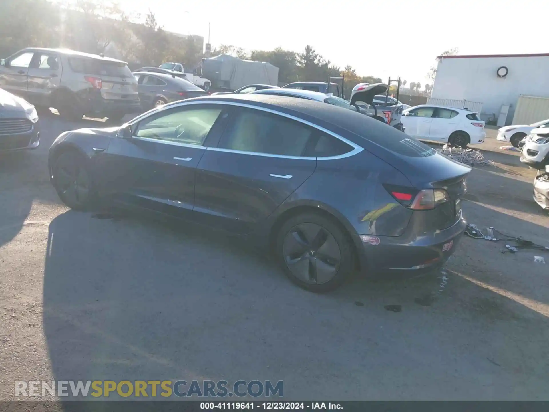 3 fotografías del automóvil dañado 5YJ3E1EAXKF416308 TESLA MODEL 3 2019