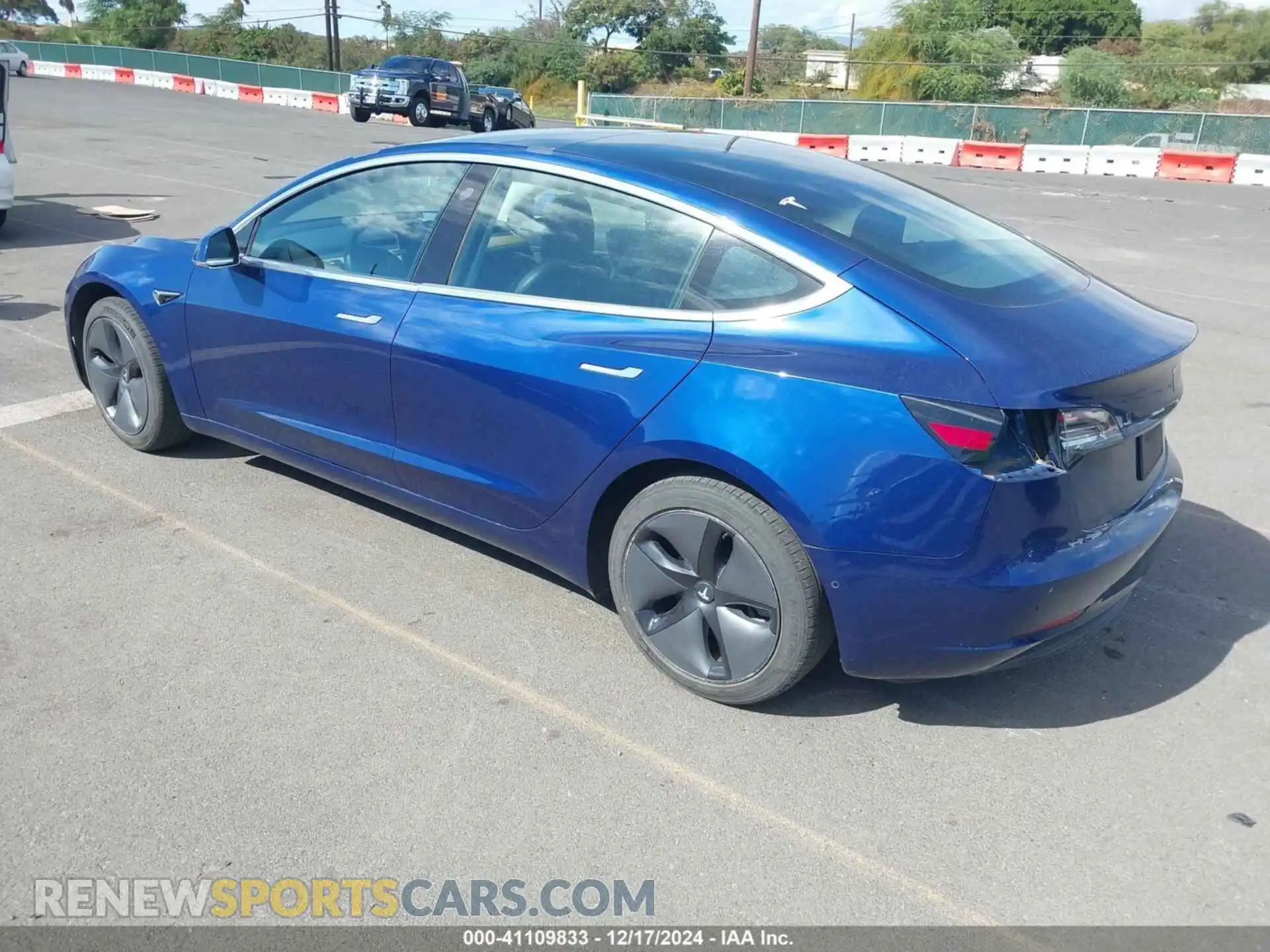 3 Photograph of a damaged car 5YJ3E1EAXKF424926 TESLA MODEL 3 2019