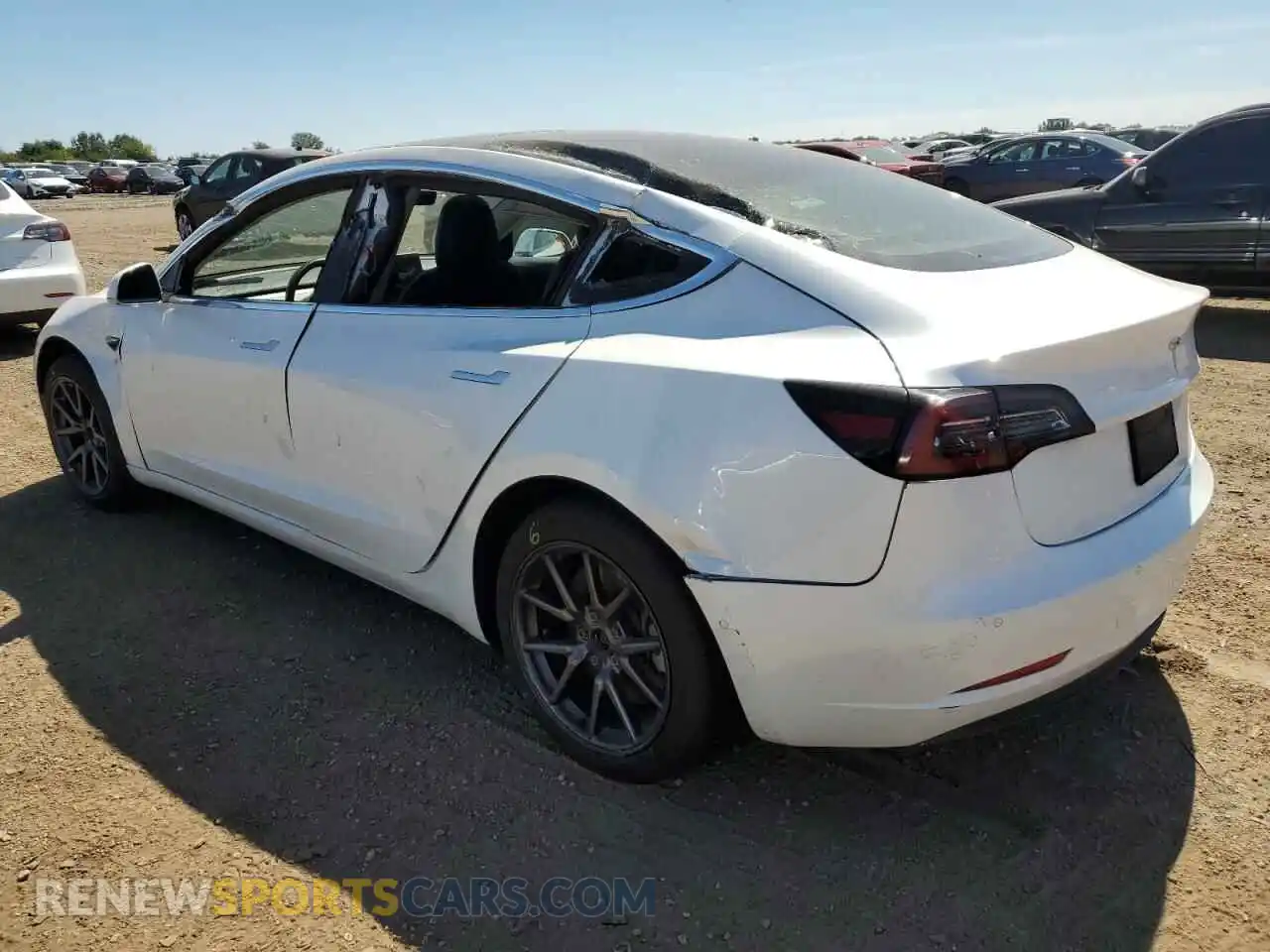2 fotografías del automóvil dañado 5YJ3E1EAXKF483622 TESLA MODEL 3 2019