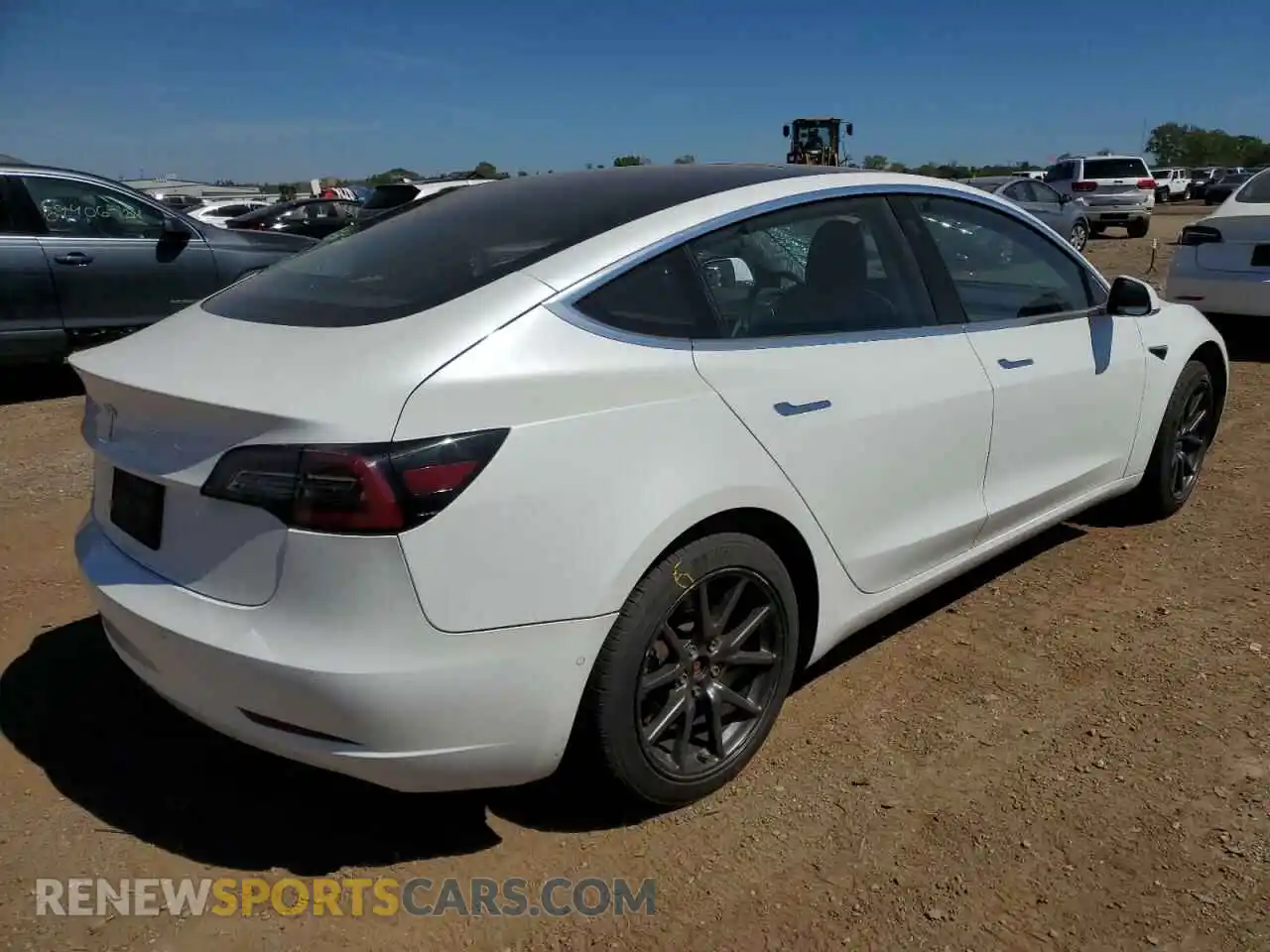 3 fotografías del automóvil dañado 5YJ3E1EAXKF483622 TESLA MODEL 3 2019