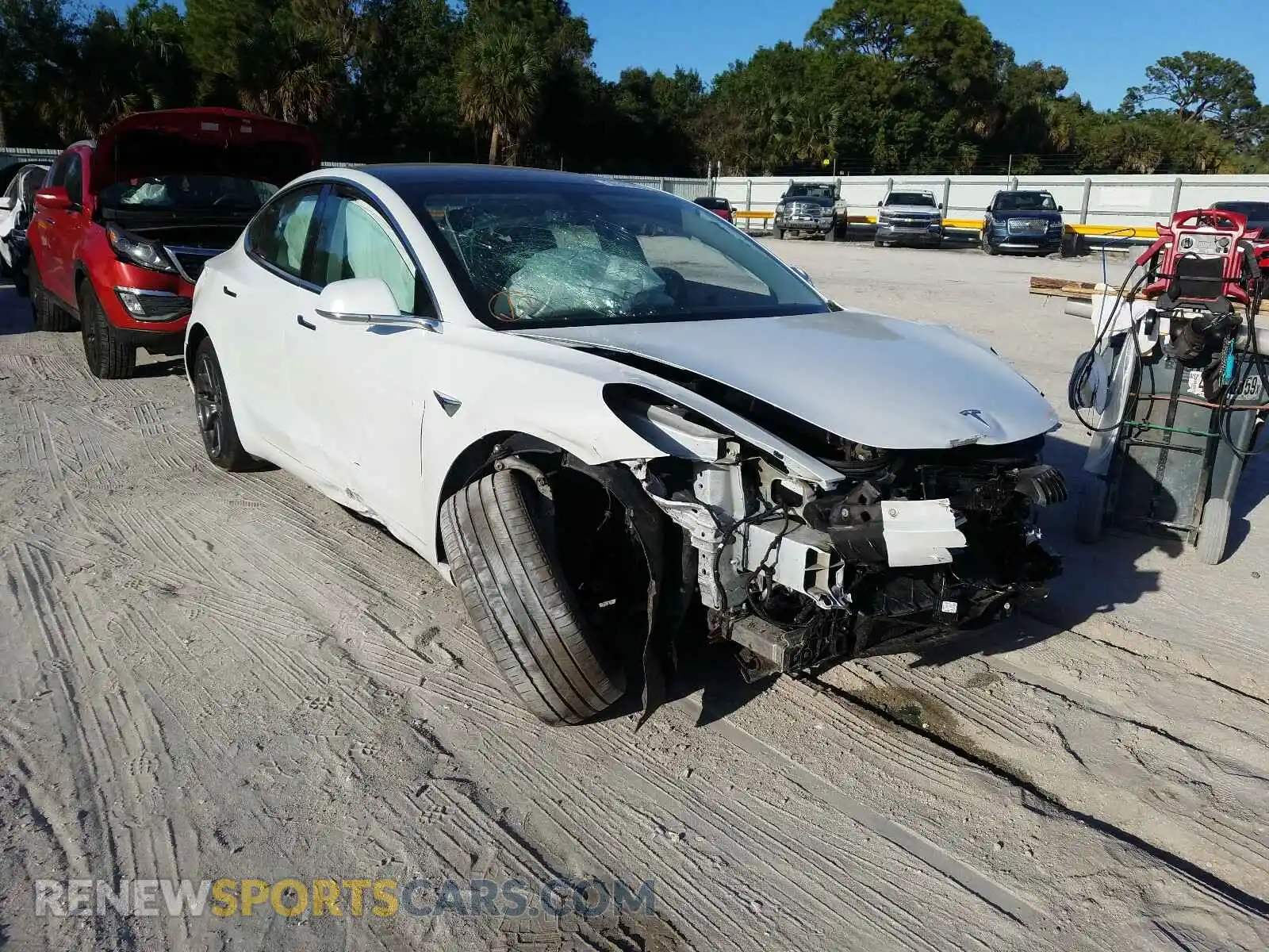 1 Photograph of a damaged car 5YJ3E1EB0KF150483 TESLA MODEL 3 2019