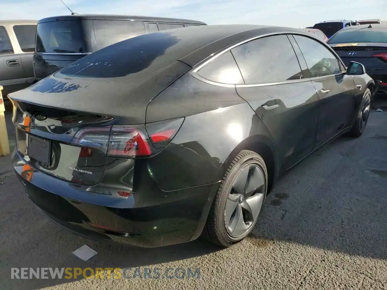 3 Photograph of a damaged car 5YJ3E1EB0KF385191 TESLA MODEL 3 2019