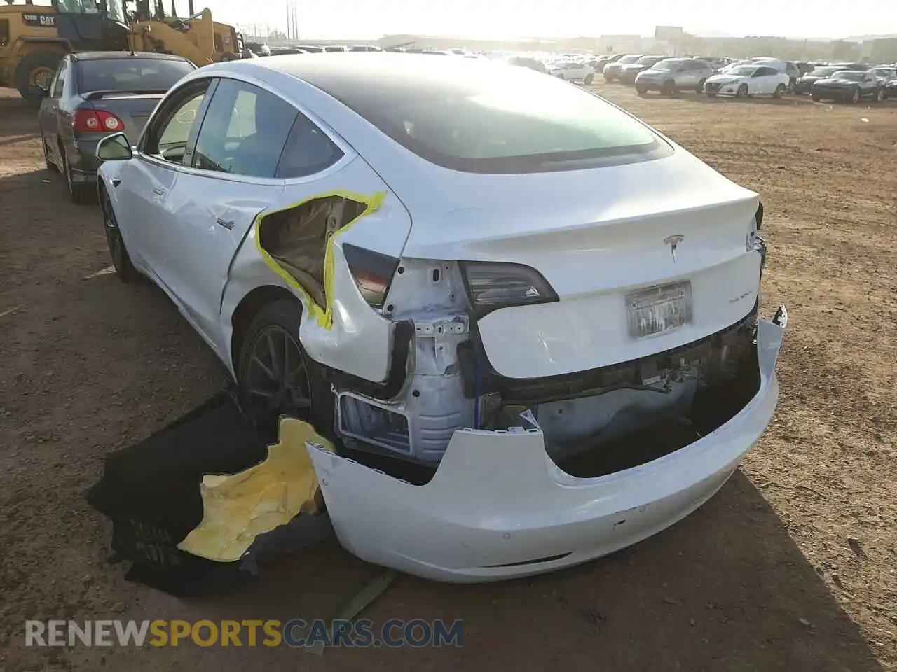 3 fotografías del automóvil dañado 5YJ3E1EB0KF388091 TESLA MODEL 3 2019