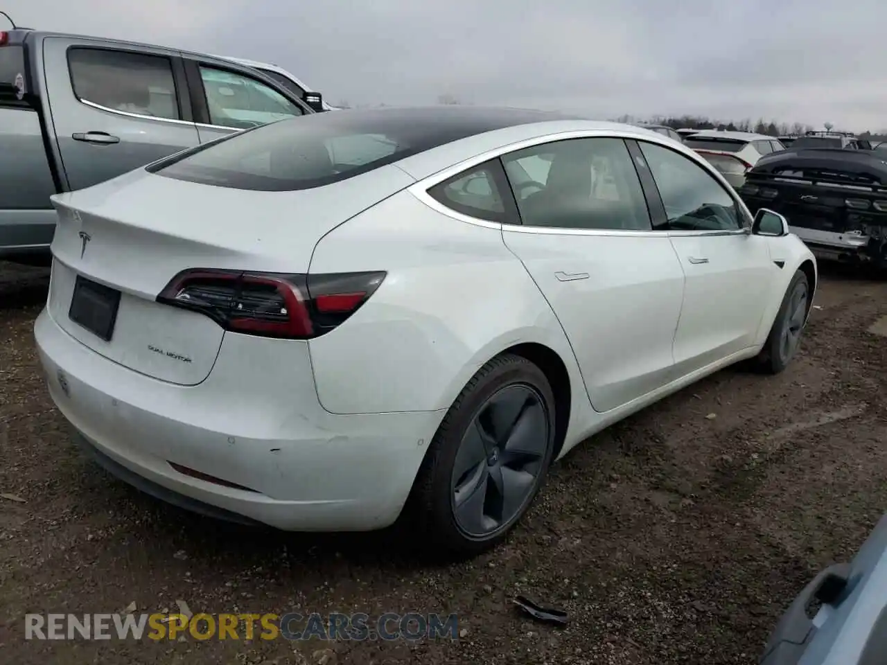 3 Photograph of a damaged car 5YJ3E1EB0KF388317 TESLA MODEL 3 2019