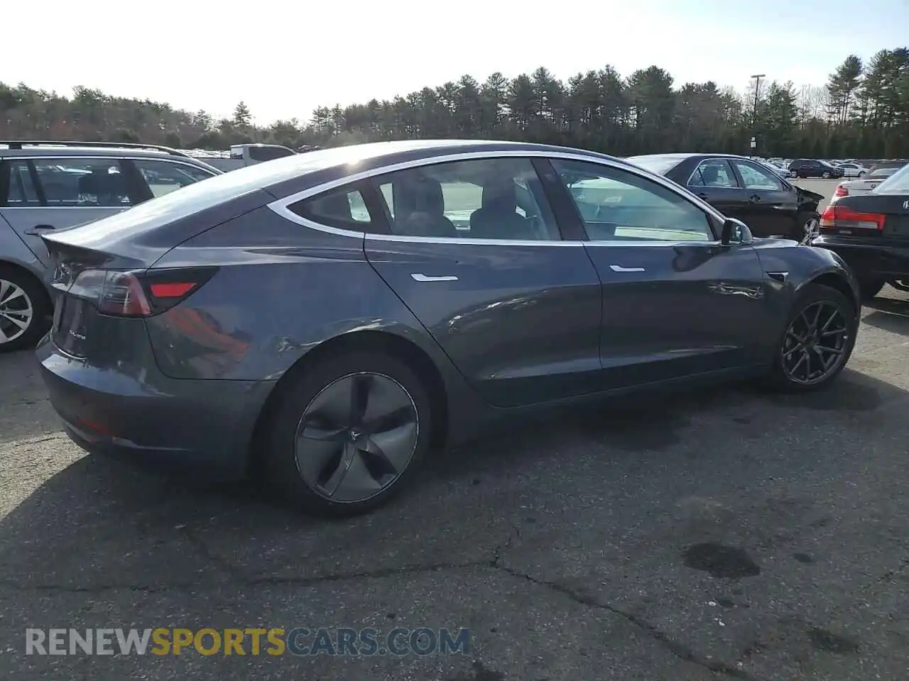 3 Photograph of a damaged car 5YJ3E1EB0KF418108 TESLA MODEL 3 2019