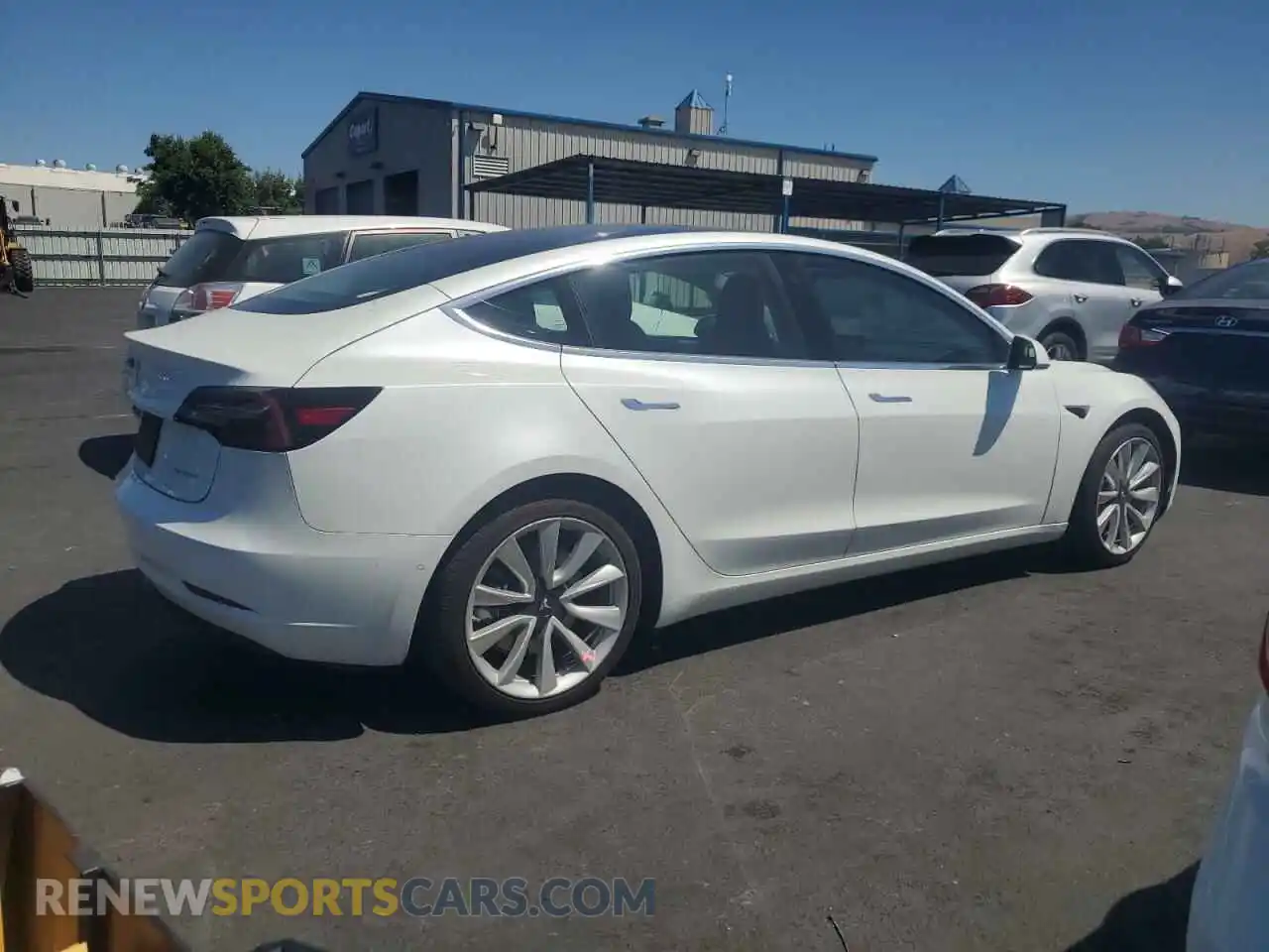 3 fotografías del automóvil dañado 5YJ3E1EB1KF192046 TESLA MODEL 3 2019