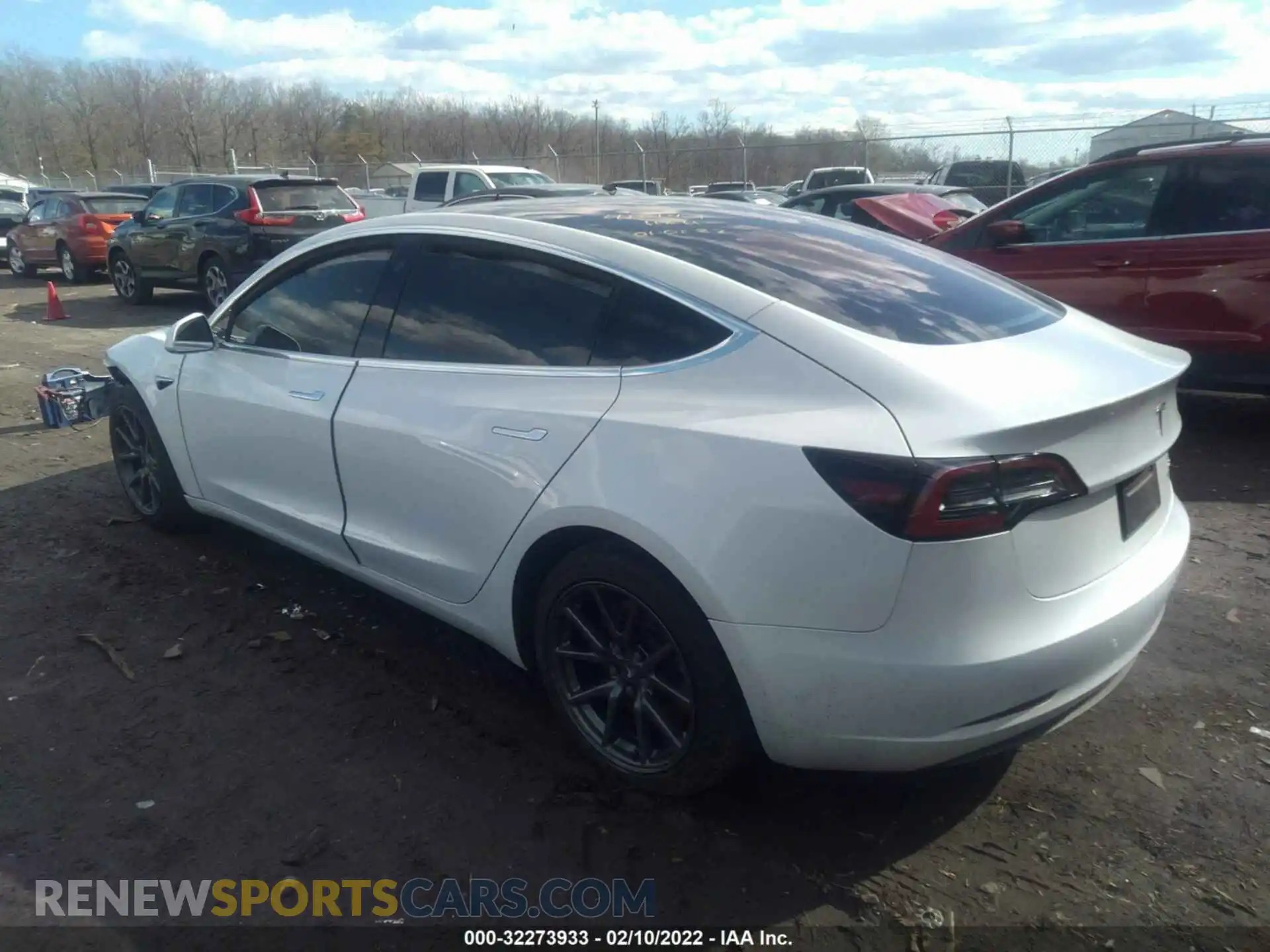 3 Photograph of a damaged car 5YJ3E1EB1KF199711 TESLA MODEL 3 2019