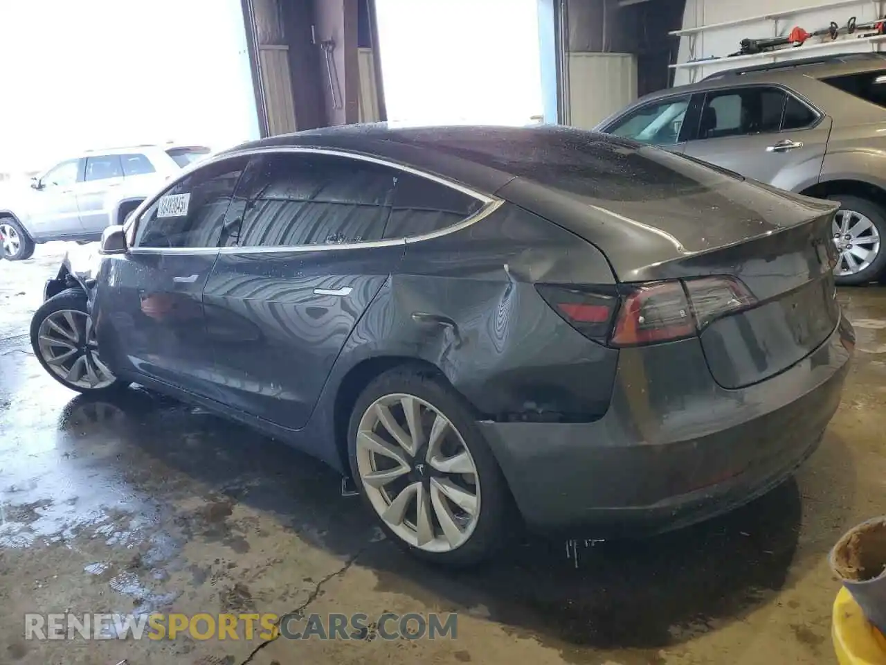 2 Фотография поврежденного автомобиля 5YJ3E1EB1KF389203 TESLA MODEL 3 2019