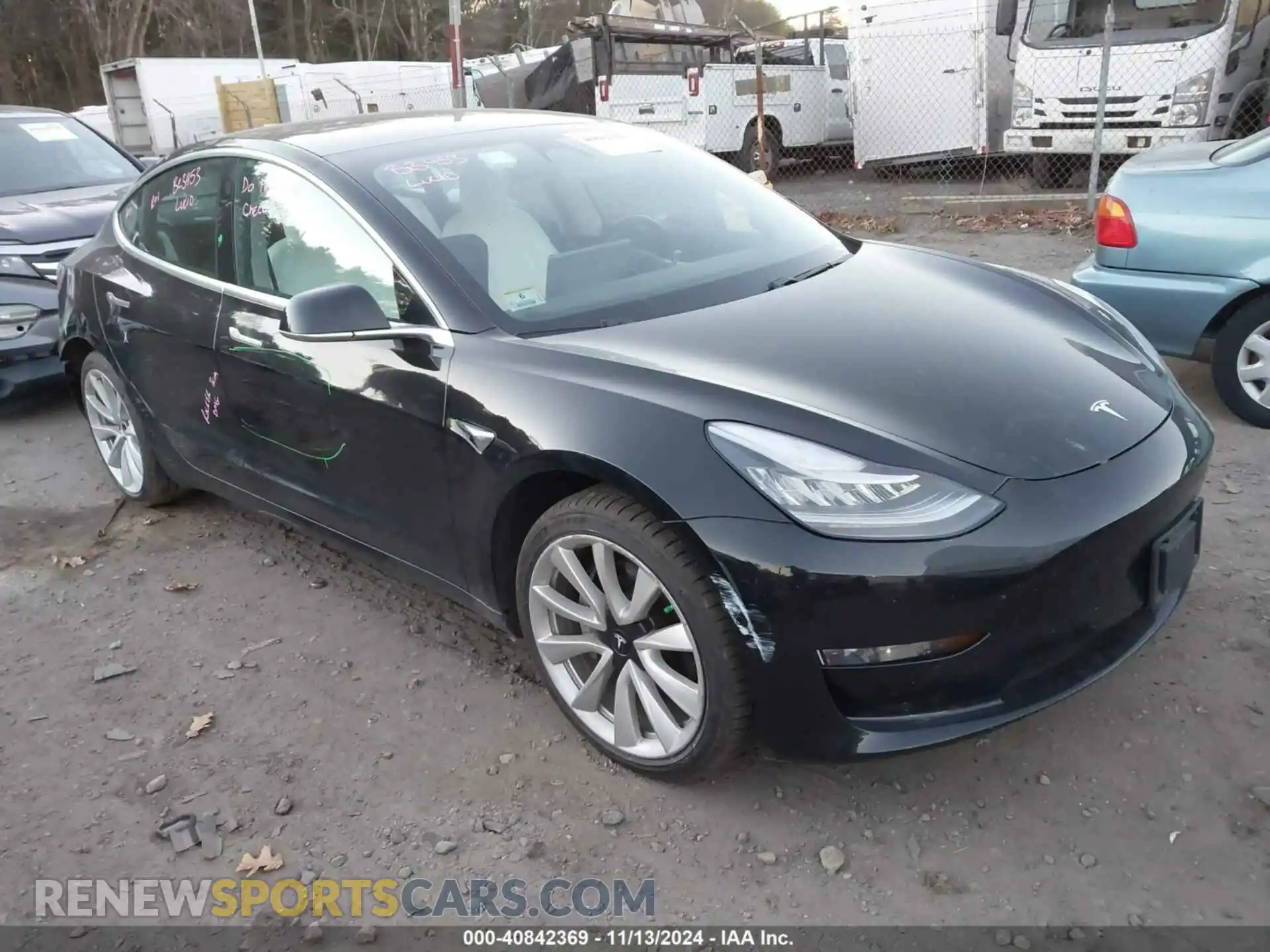 1 Photograph of a damaged car 5YJ3E1EB1KF391453 TESLA MODEL 3 2019