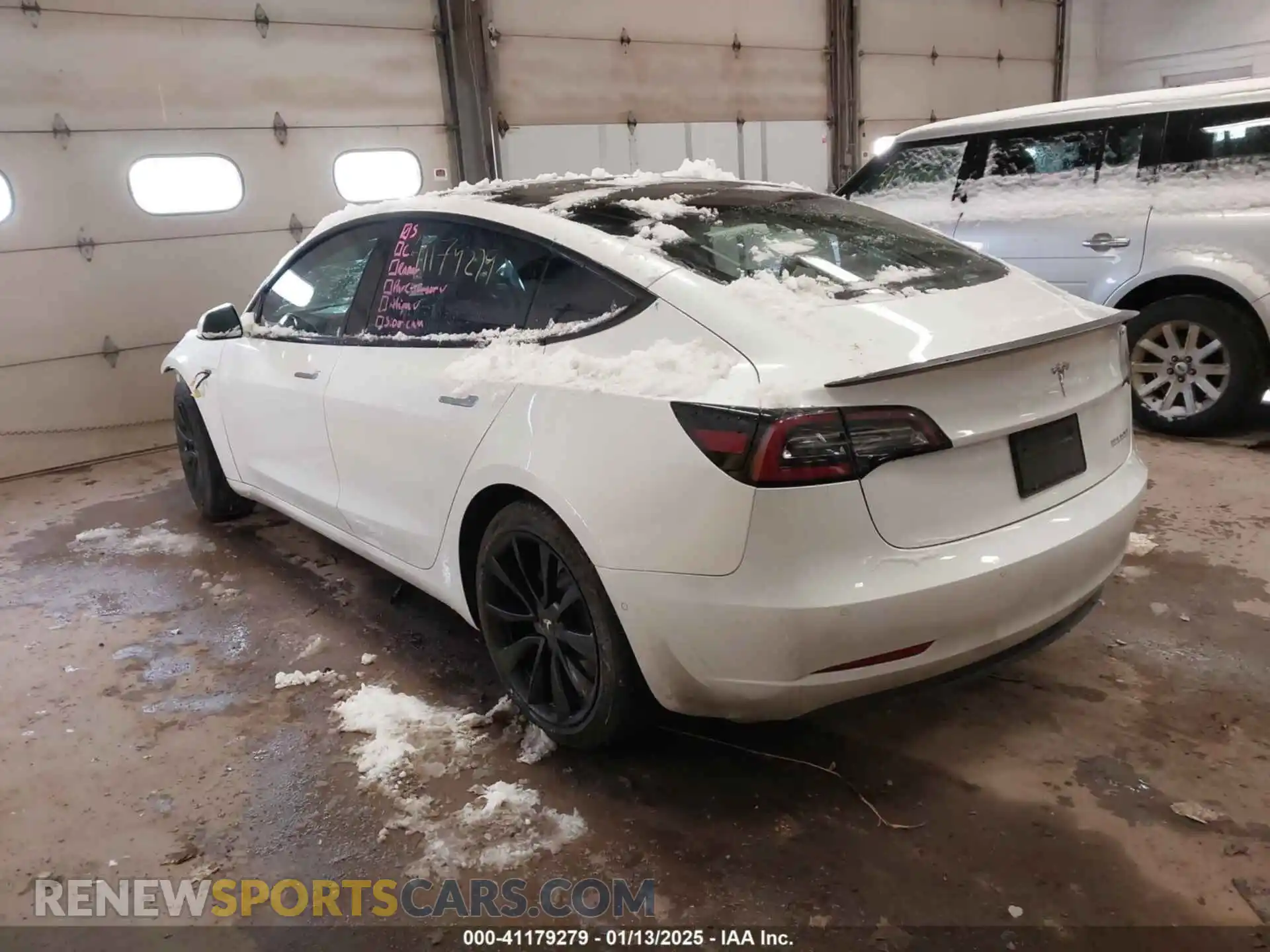 3 Photograph of a damaged car 5YJ3E1EB1KF437718 TESLA MODEL 3 2019
