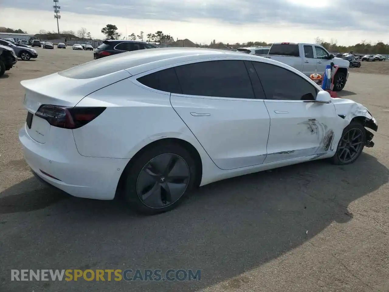3 Photograph of a damaged car 5YJ3E1EB1KF513454 TESLA MODEL 3 2019