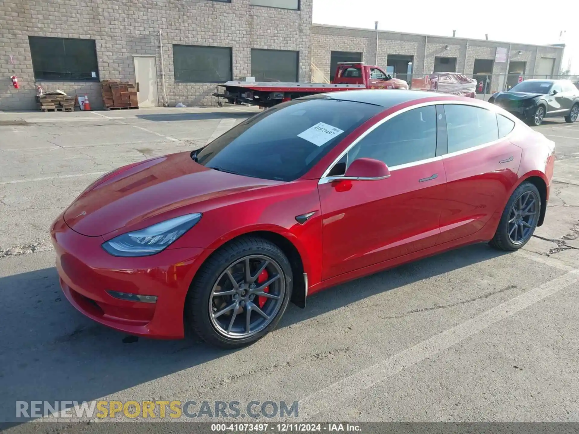 2 Фотография поврежденного автомобиля 5YJ3E1EB2KF390862 TESLA MODEL 3 2019