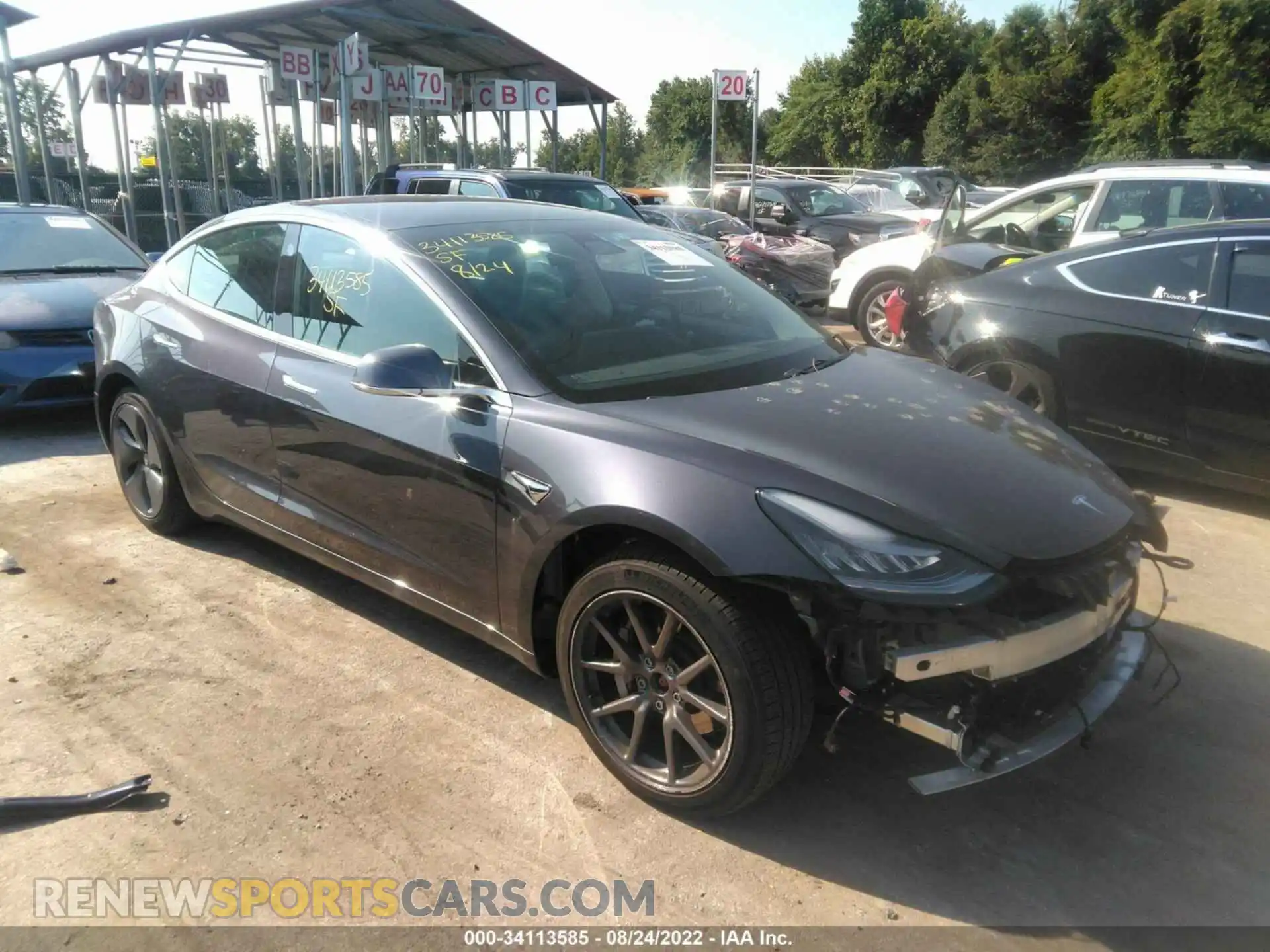 1 Photograph of a damaged car 5YJ3E1EB2KF441955 TESLA MODEL 3 2019