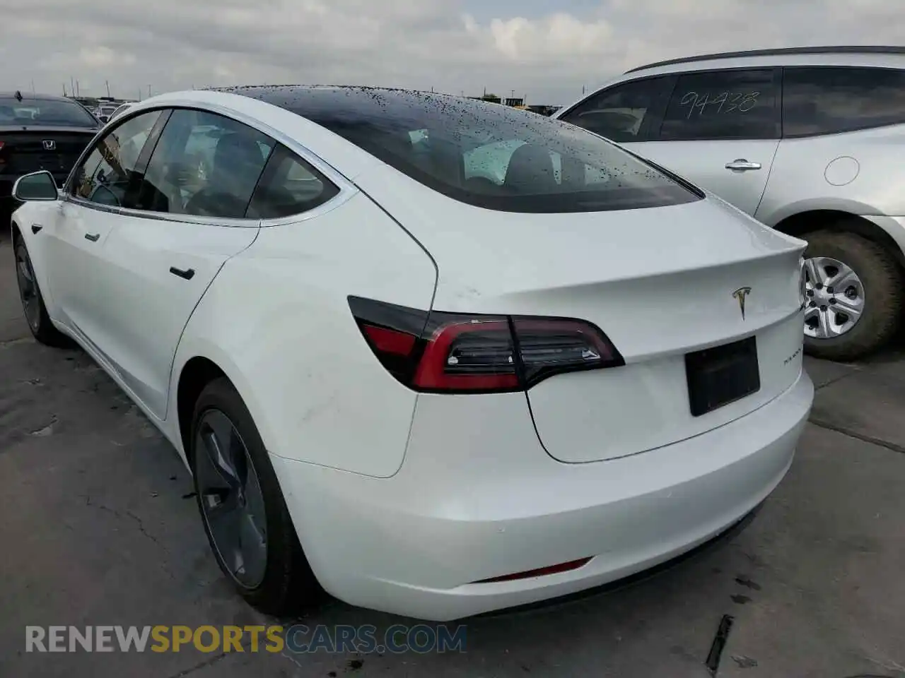 3 Фотография поврежденного автомобиля 5YJ3E1EB2KF469223 TESLA MODEL 3 2019