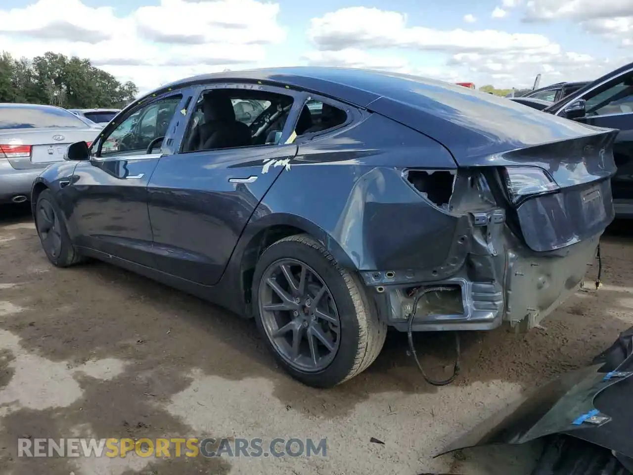2 Фотография поврежденного автомобиля 5YJ3E1EB2KF477290 TESLA MODEL 3 2019