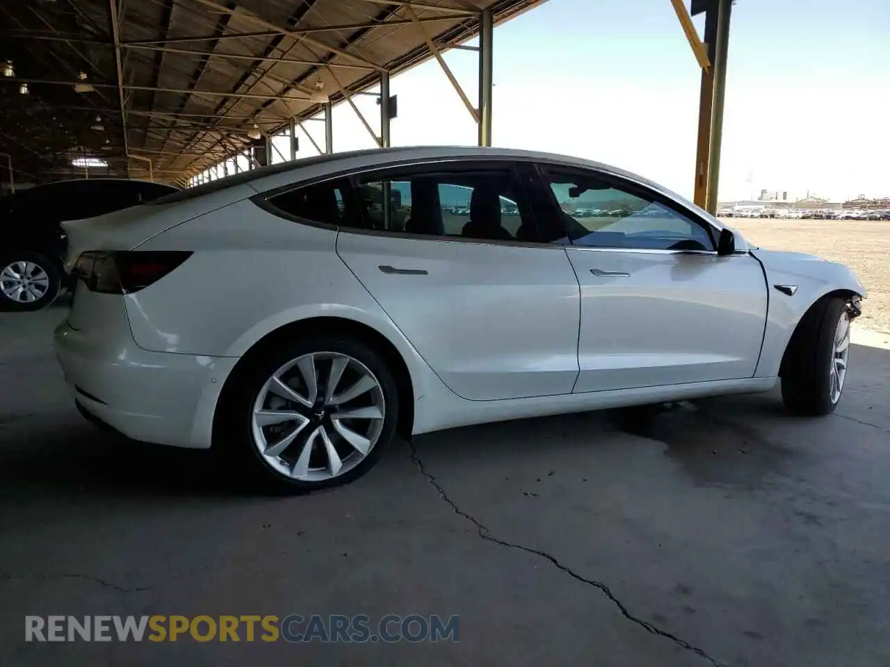 3 Photograph of a damaged car 5YJ3E1EB2KF512667 TESLA MODEL 3 2019