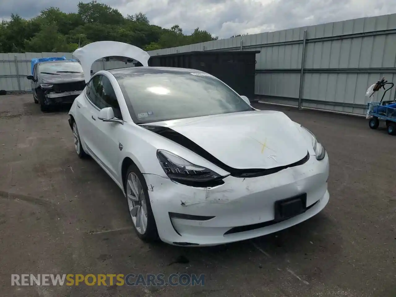 1 Photograph of a damaged car 5YJ3E1EB2KF530327 TESLA MODEL 3 2019