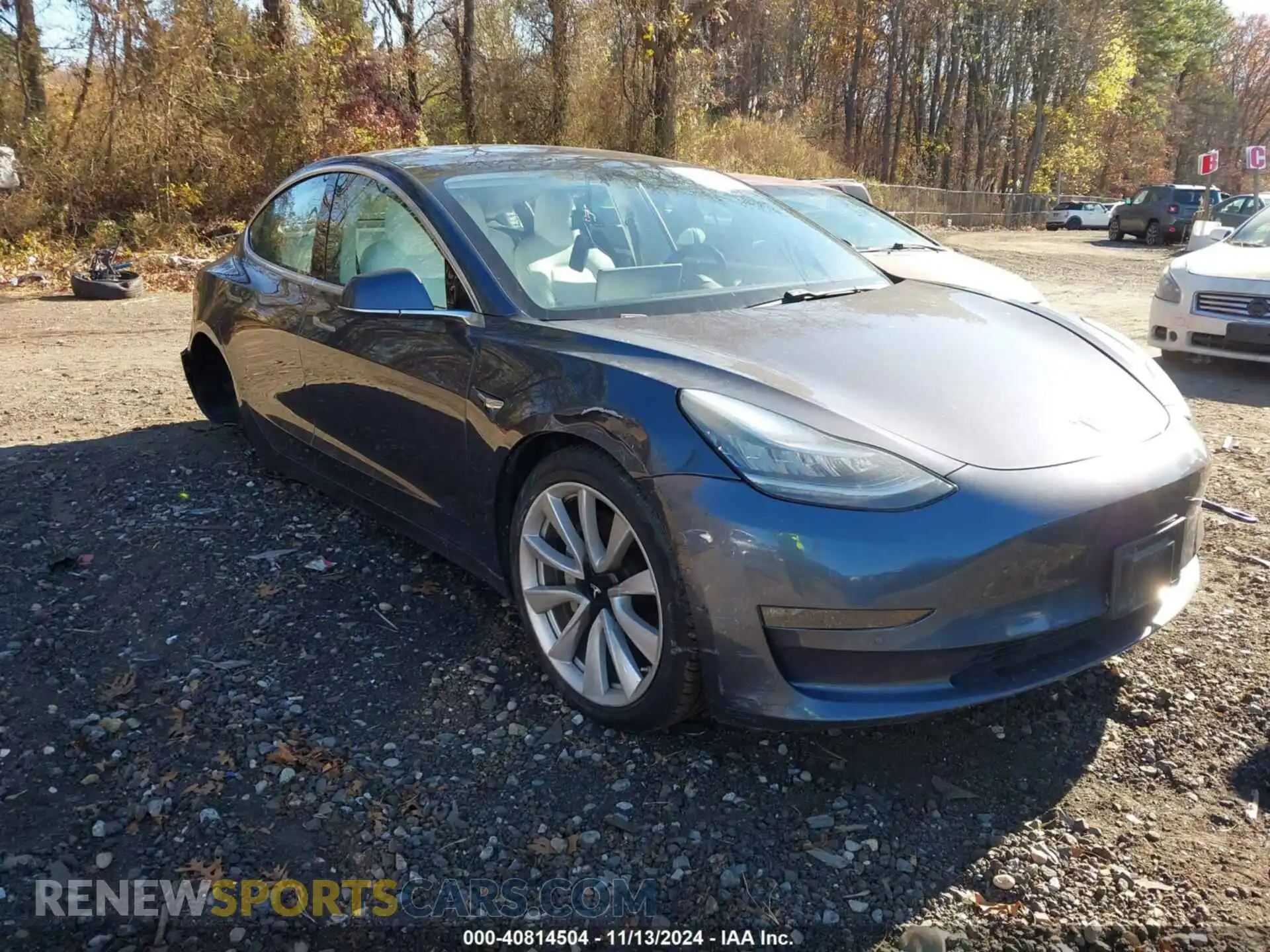 1 Photograph of a damaged car 5YJ3E1EB3KF195725 TESLA MODEL 3 2019