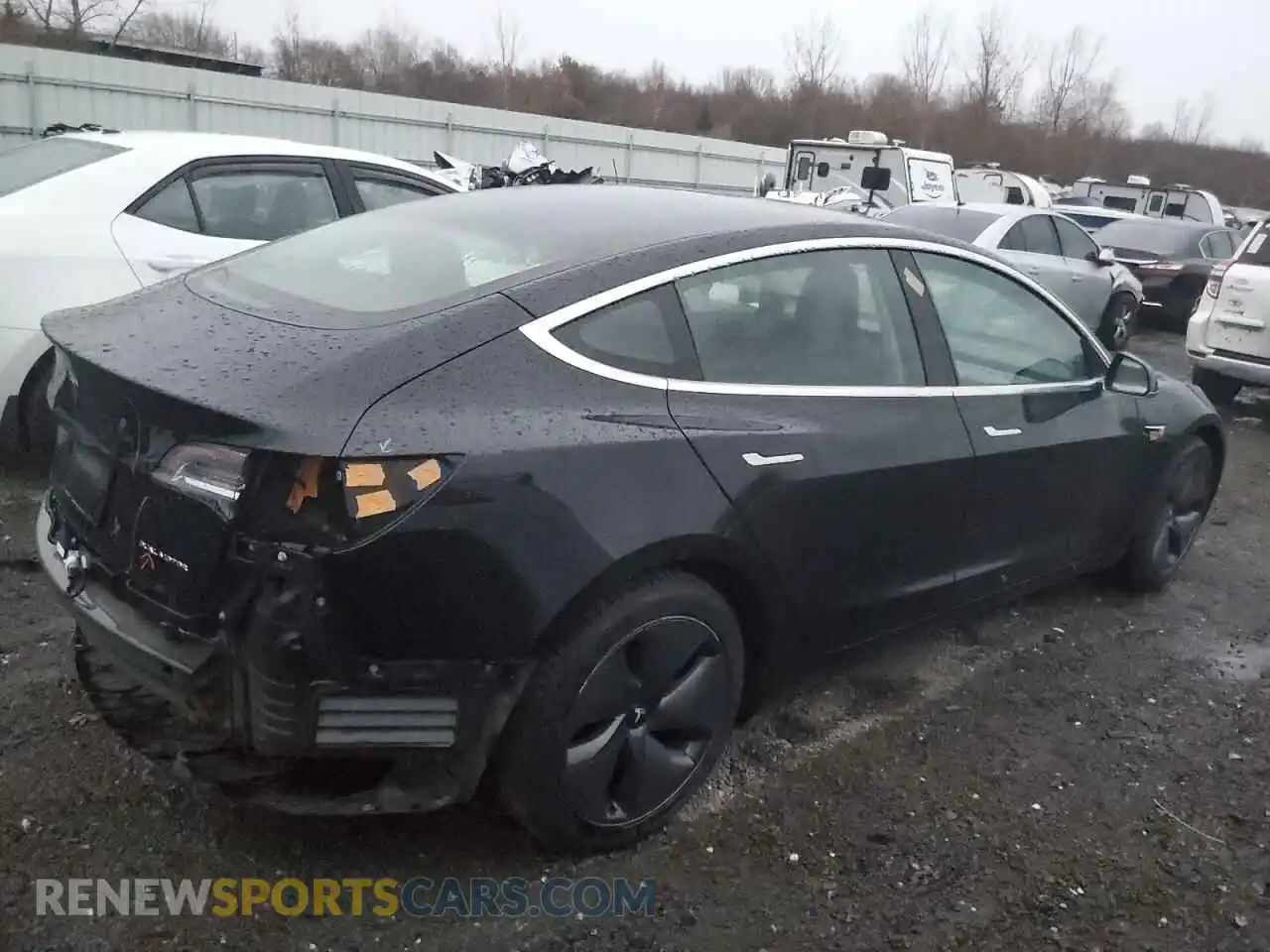 3 Photograph of a damaged car 5YJ3E1EB3KF198981 TESLA MODEL 3 2019